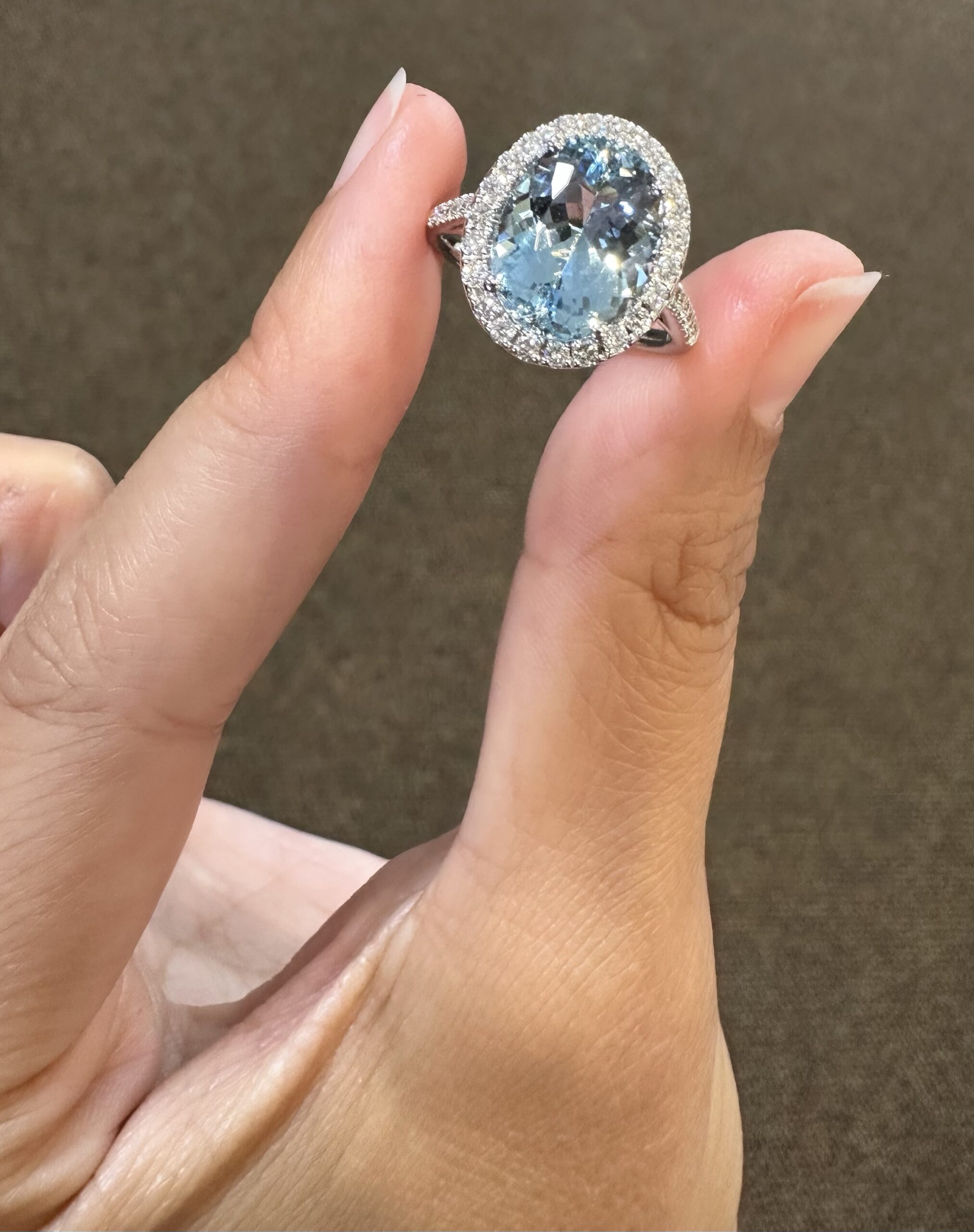 14k White Gold Genuine 3.82 Carat Aquamarine & Diamond Halo Ring - Image 47