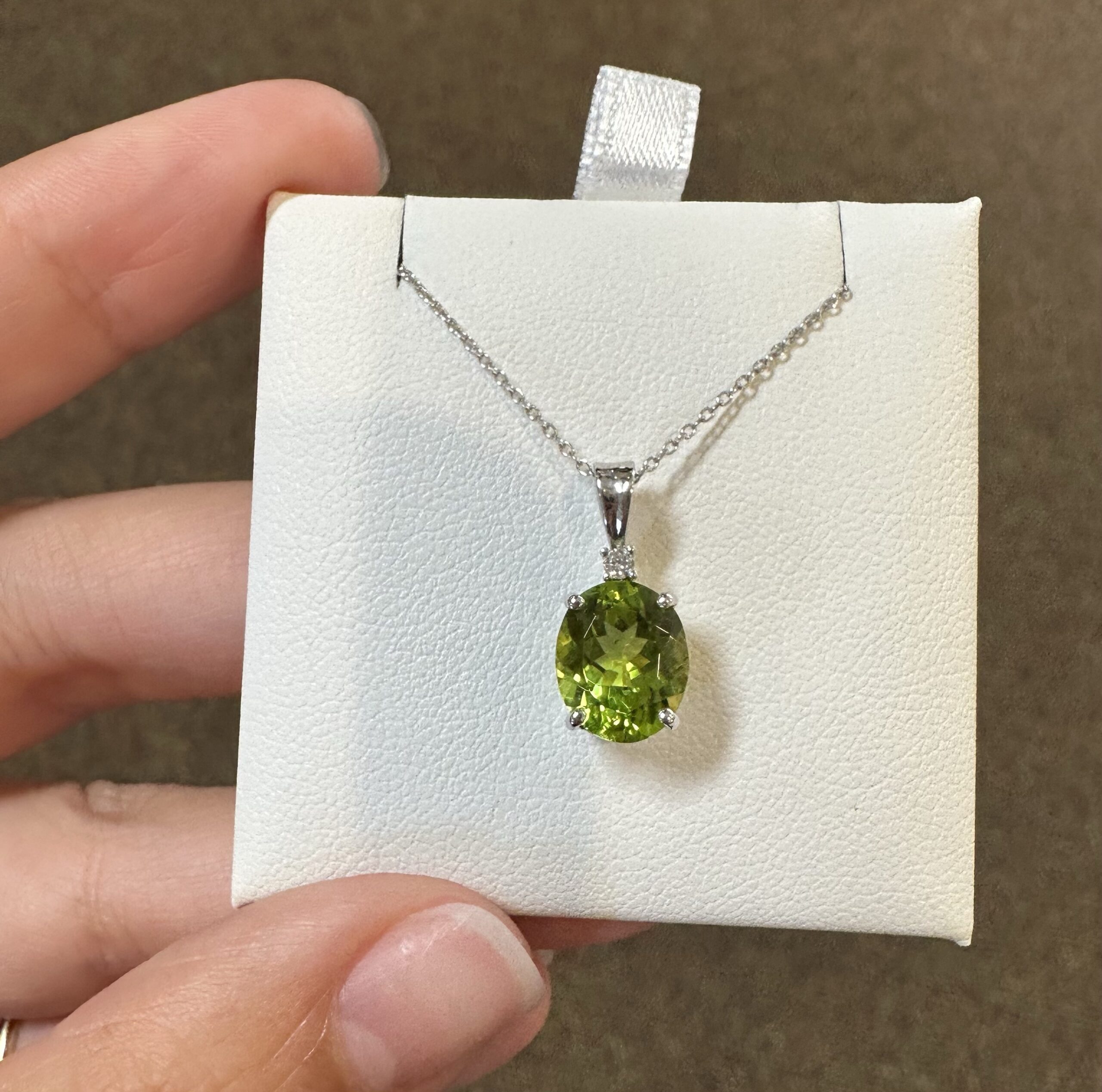 14k White Gold Genuine 2.73 Carat Peridot & Diamond Pendant - Image 24