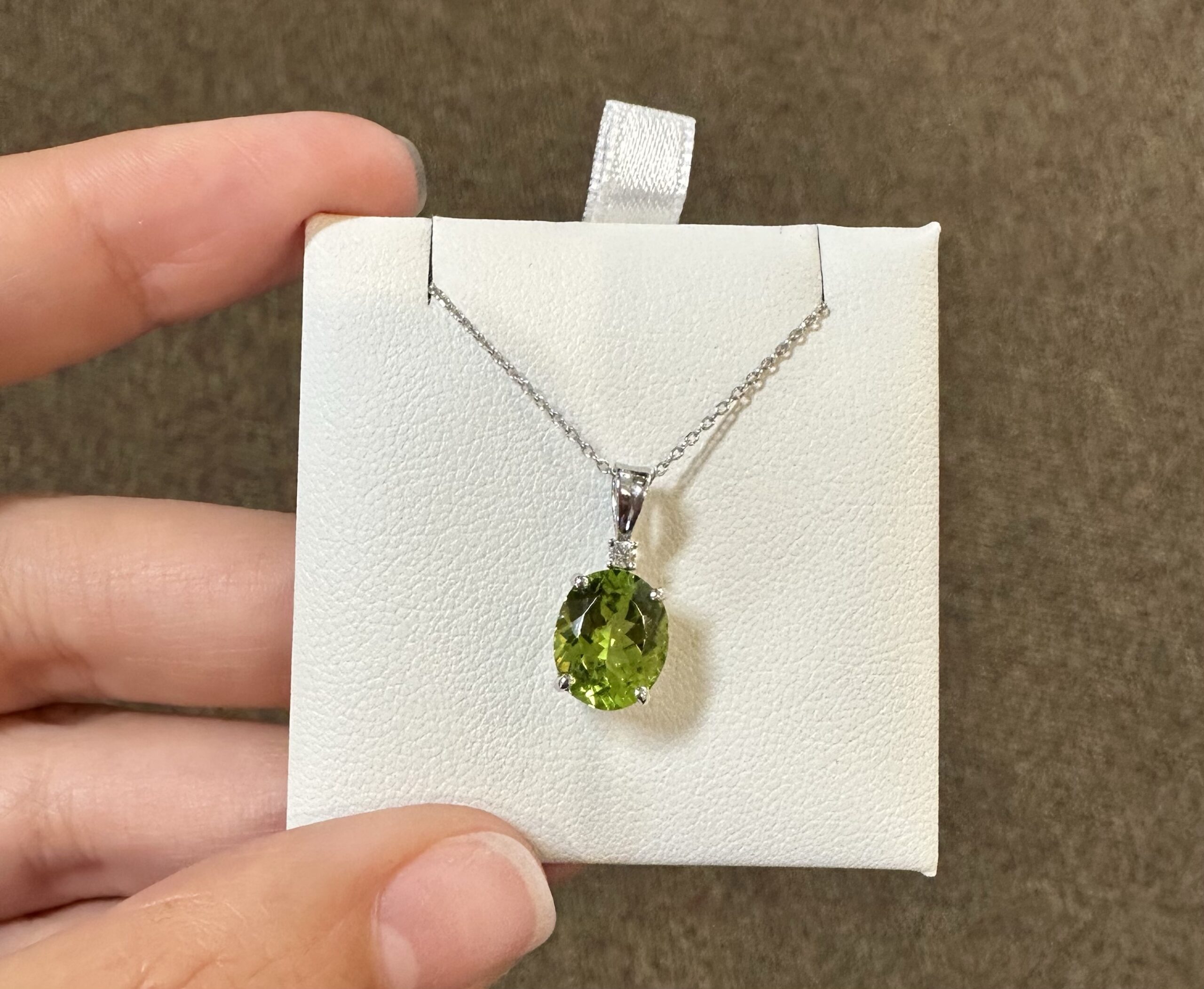 14k White Gold Genuine 2.73 Carat Peridot & Diamond Pendant - Image 20