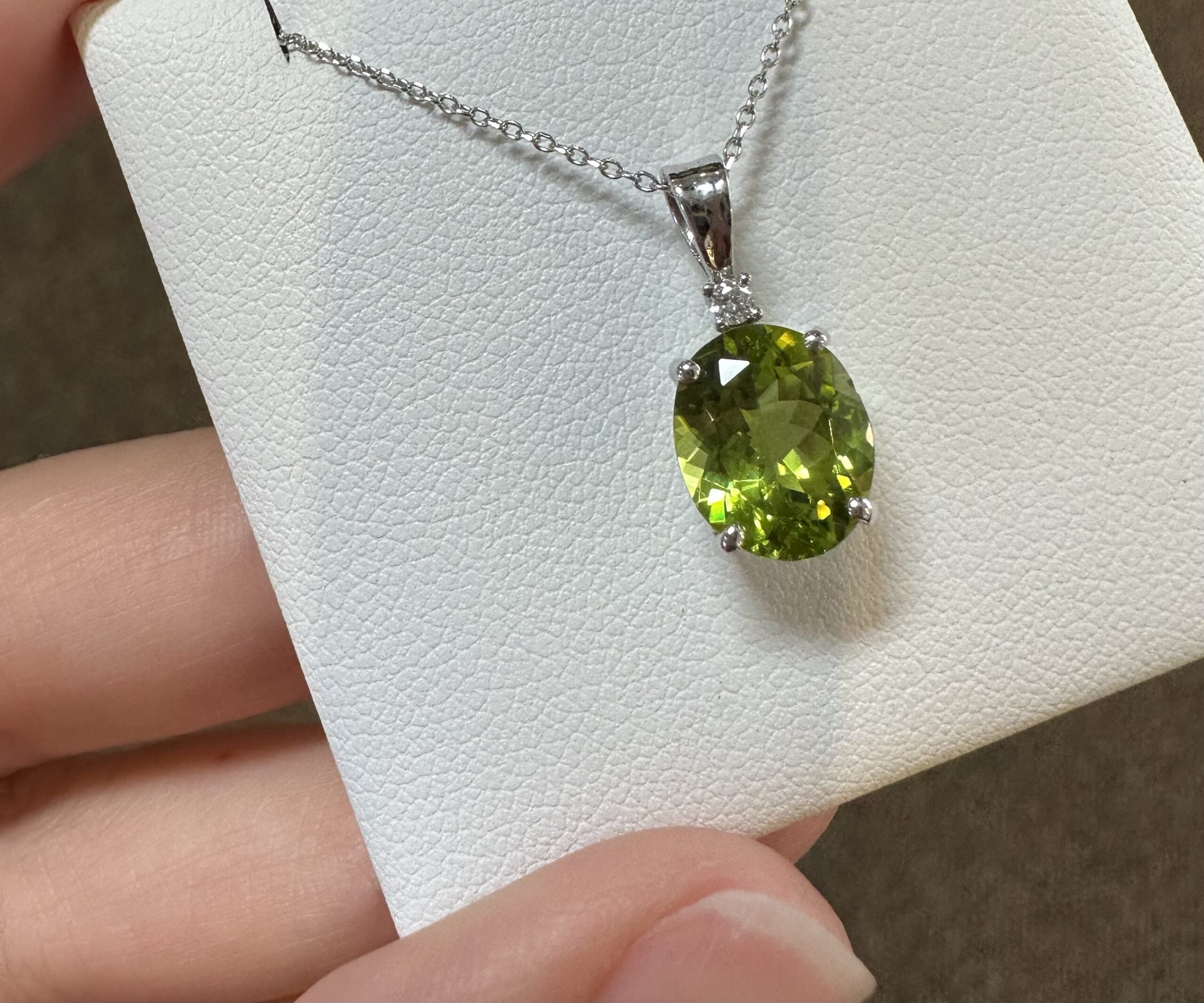 14k White Gold Genuine 2.73 Carat Peridot & Diamond Pendant - Image 13