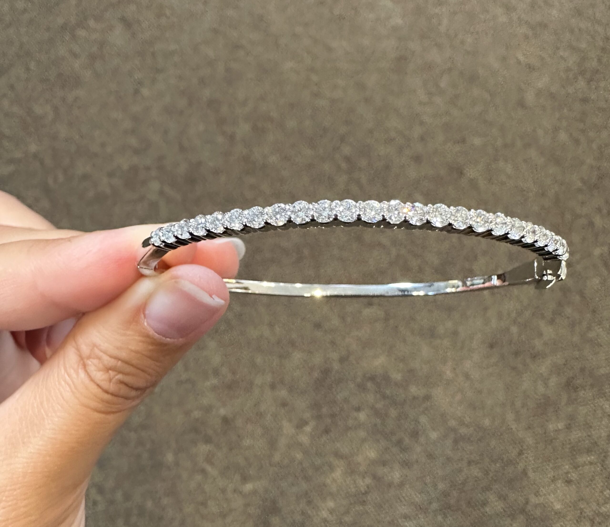 14k White Gold Genuine 1.60 Cttw Round Brilliant Cut Diamond Bangle Bracelet - Image 16