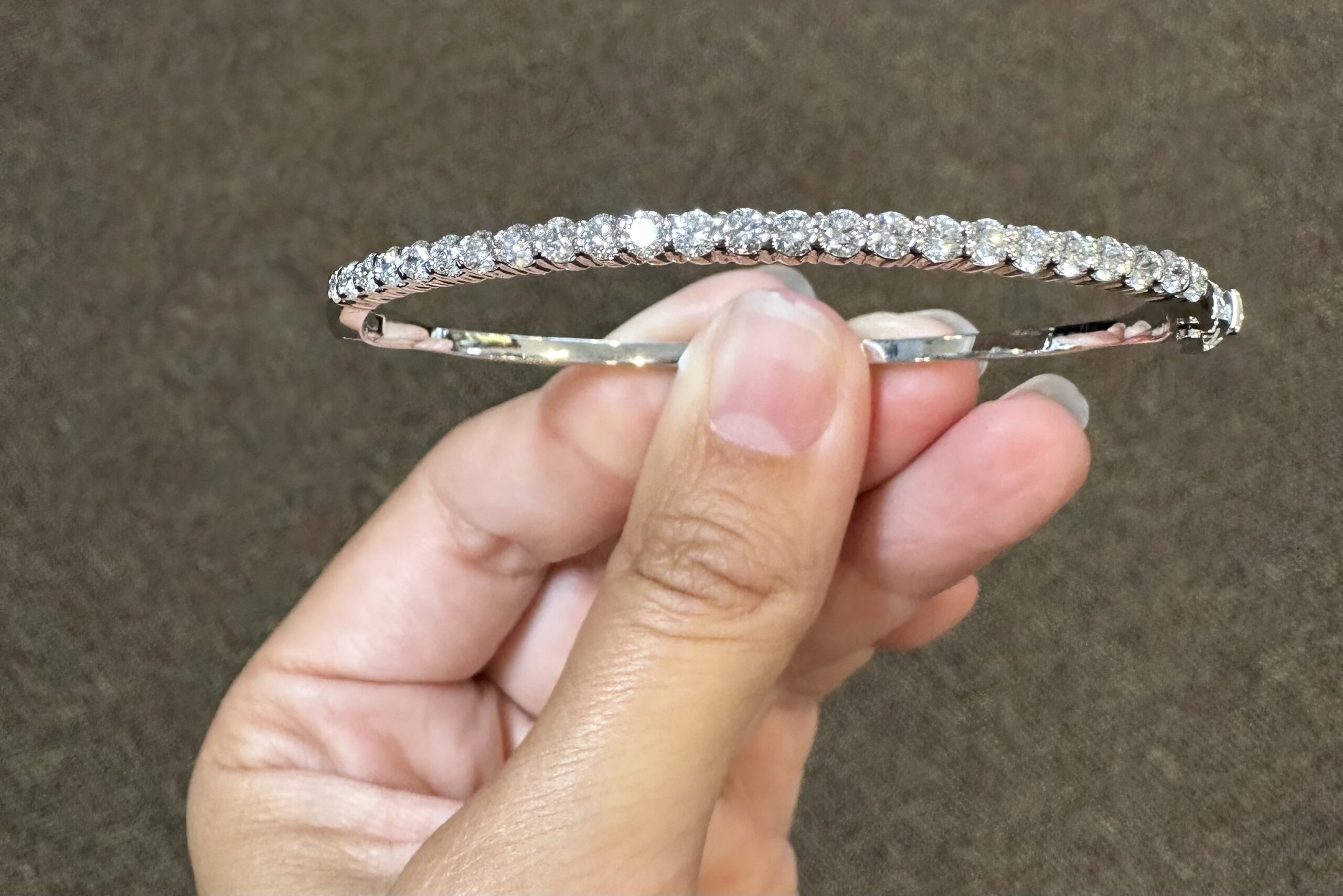 18K Armlet Lab Diamond Bracelet | Pachchigar Jewellers (Ashokbhai)