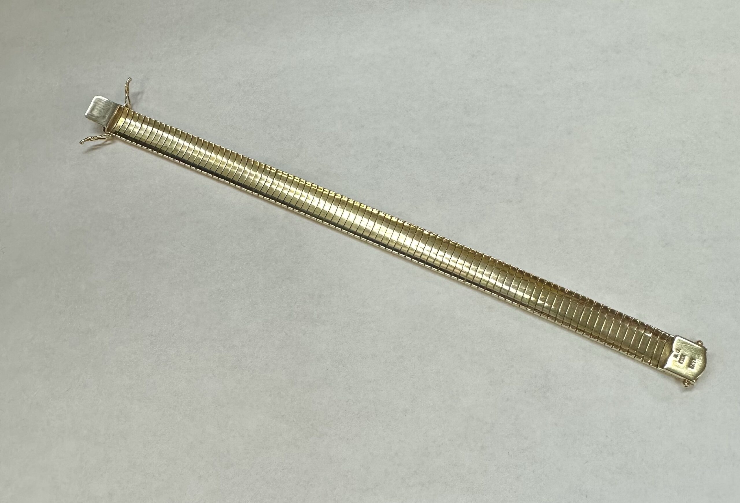 14k Yellow Gold 10 MM Omega Style Flexible Bracelet - Image 13