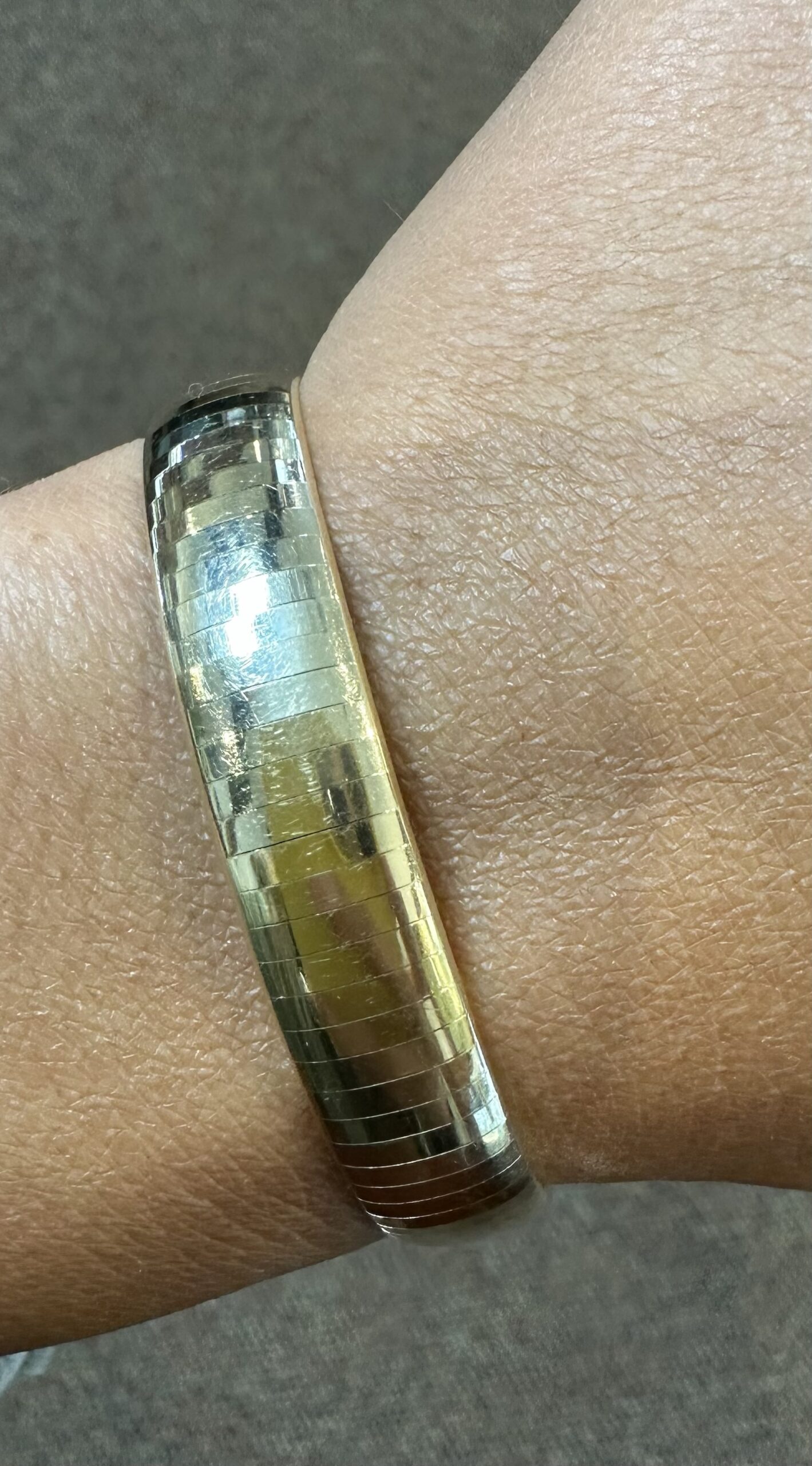 14k Yellow Gold 10 MM Omega Style Flexible Bracelet - Image 30
