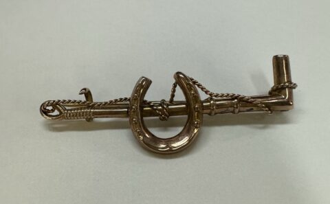 Vintage 9k Rose Gold Horseshoe & Riding Crop Brooch