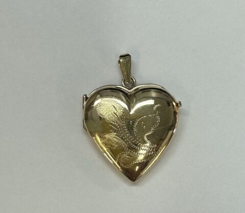 Antique 14k Yellow Gold Heart Shaped Engraved 2 Picture Locket