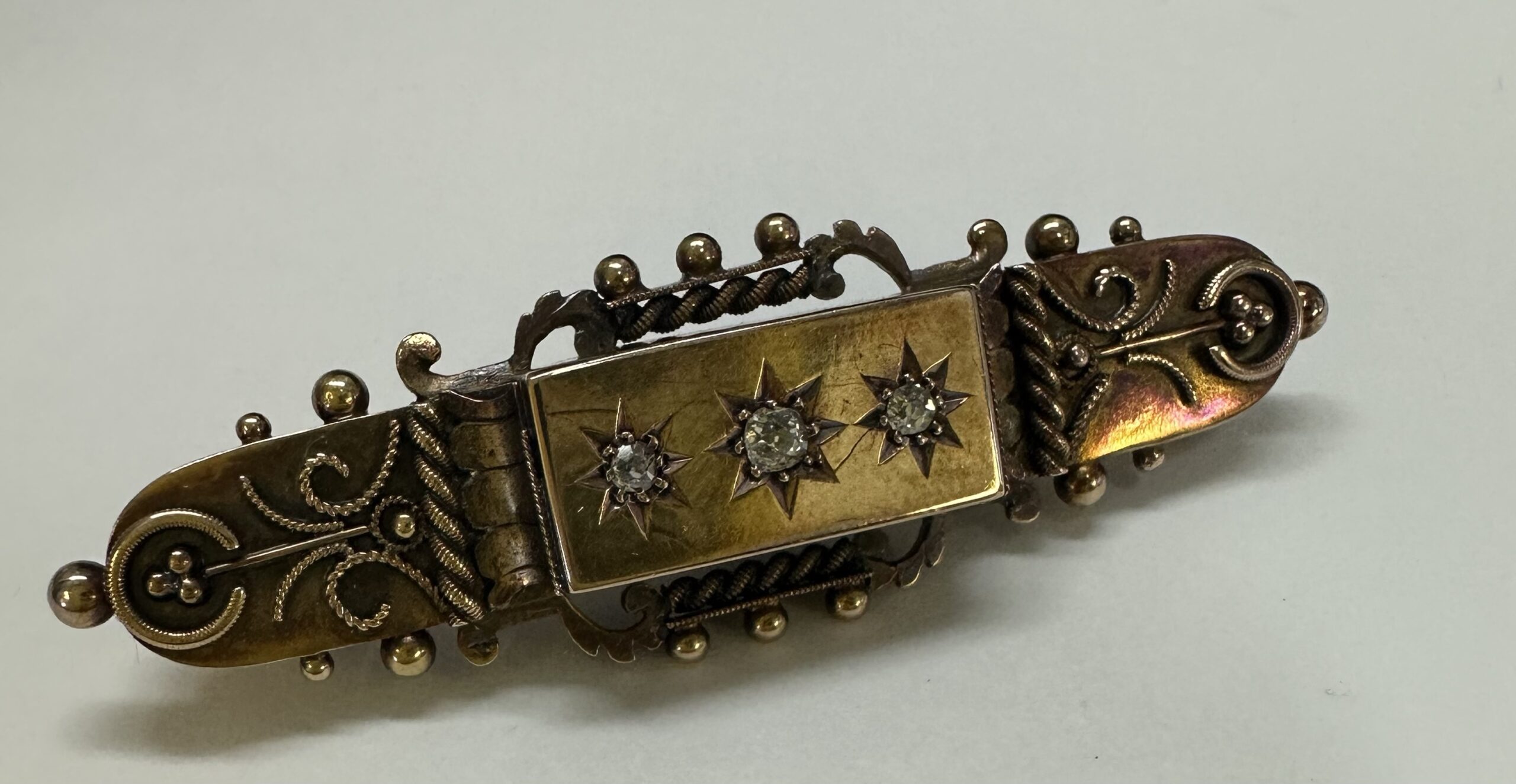 Antique 15k Yellow Gold Etruscan Motif Genuine Diamond Bar Pin - Image 6