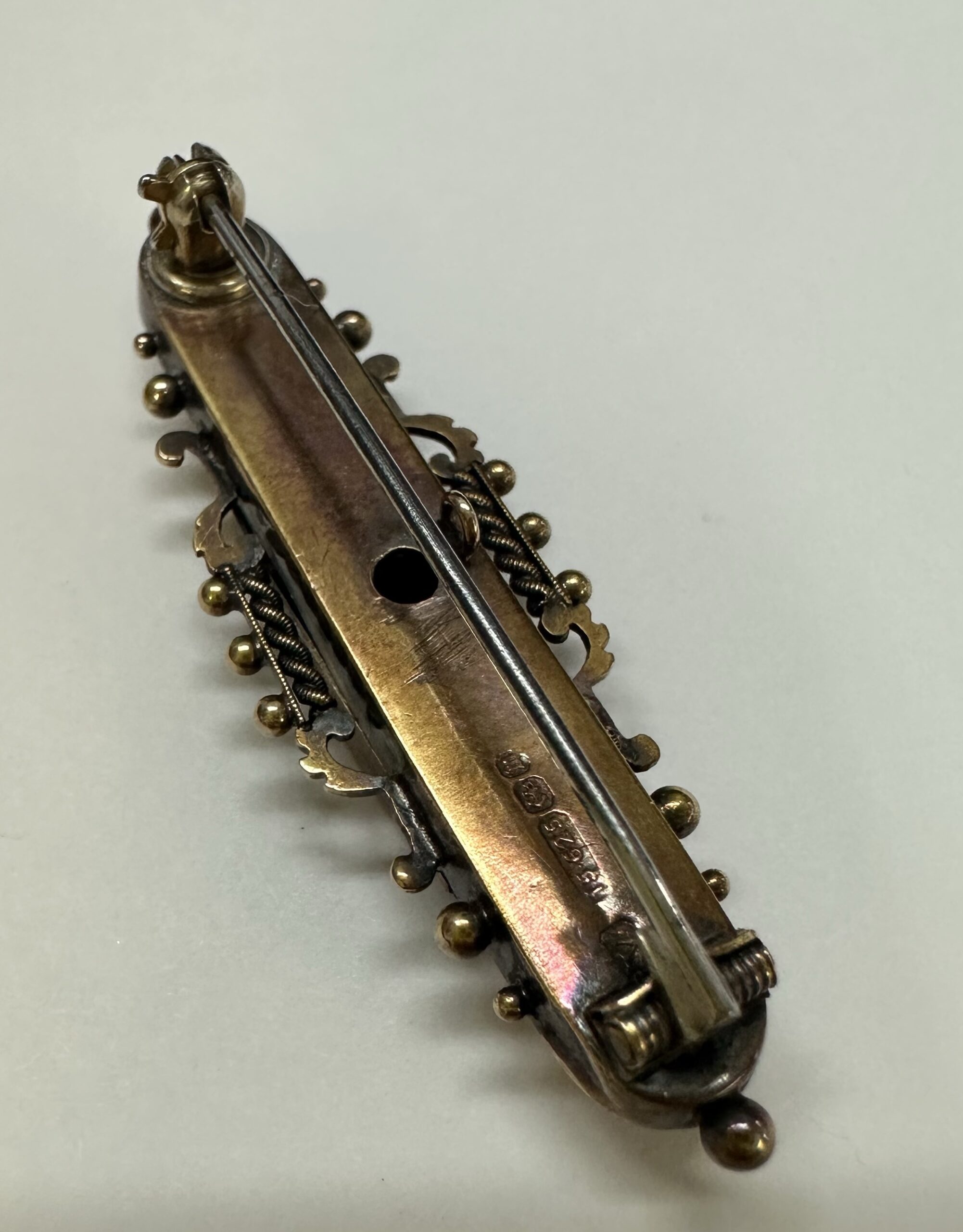 Antique 15k Yellow Gold Etruscan Motif Genuine Diamond Bar Pin - Image 22