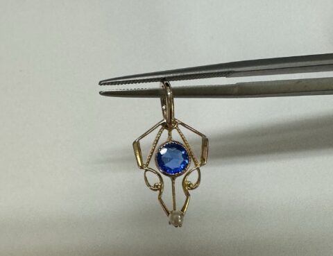 Vintage 10k Yellow Gold Synthetic Blue Stone & Seed Pearl Openwork Pendant