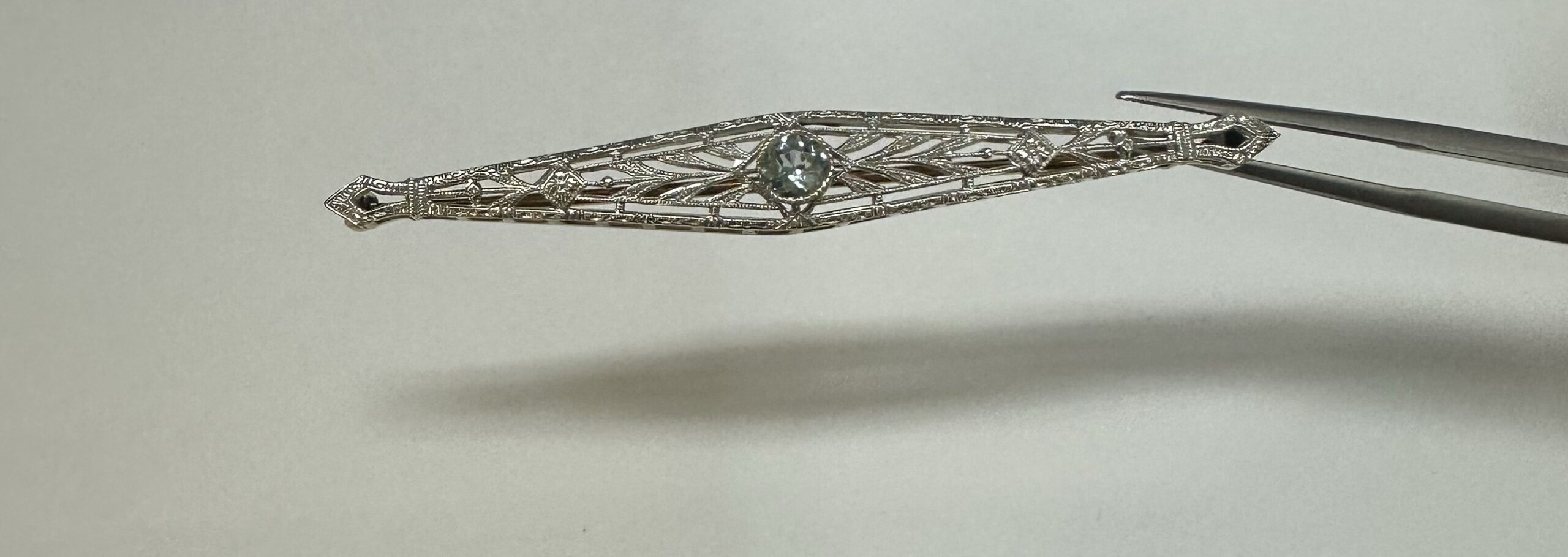 Antique Filigree 14k 2Tone Genuine Aquamarine Brooch - Image 4