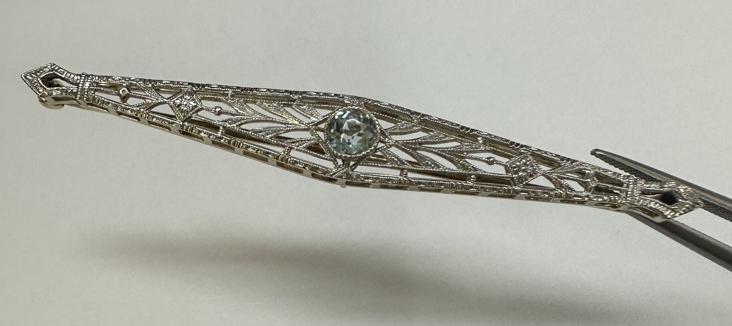 Antique Filigree 14k 2Tone Genuine Aquamarine Brooch - Image 8