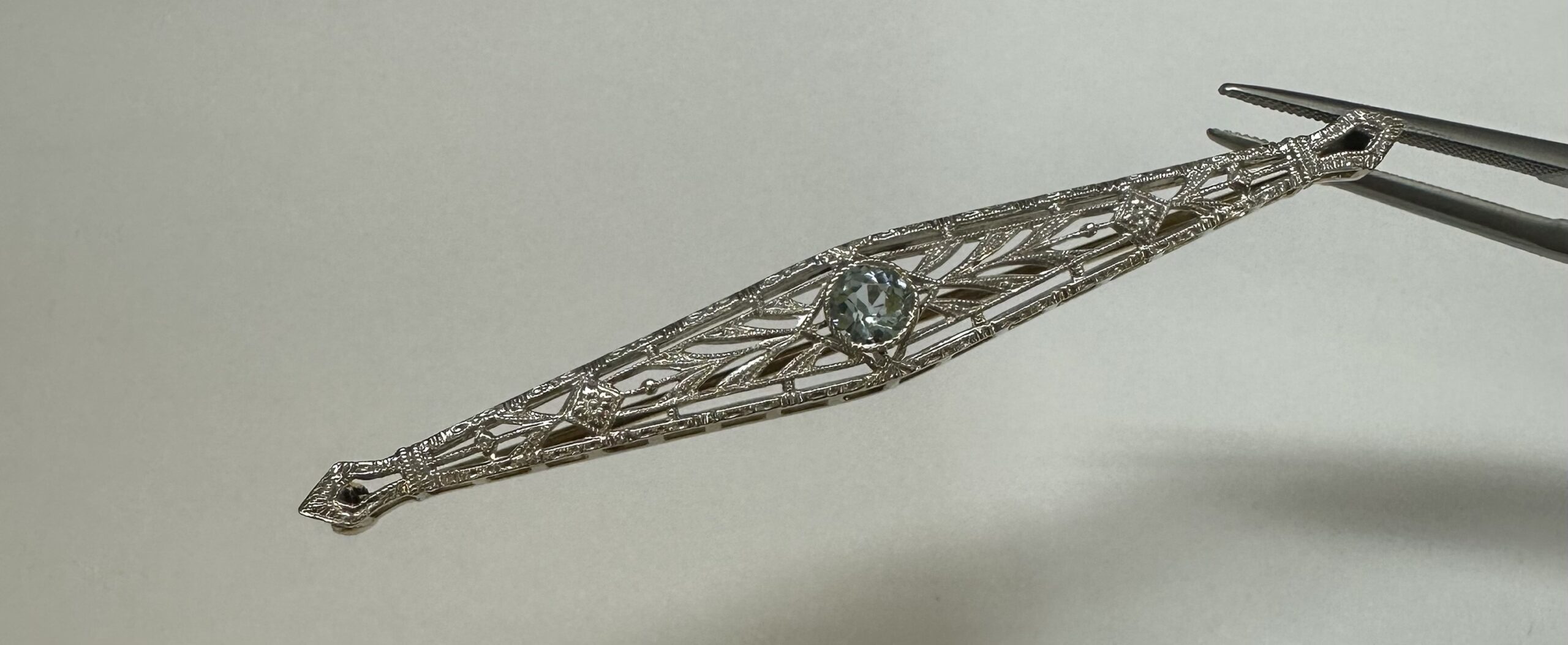 Antique Filigree 14k 2Tone Genuine Aquamarine Brooch - Image 15