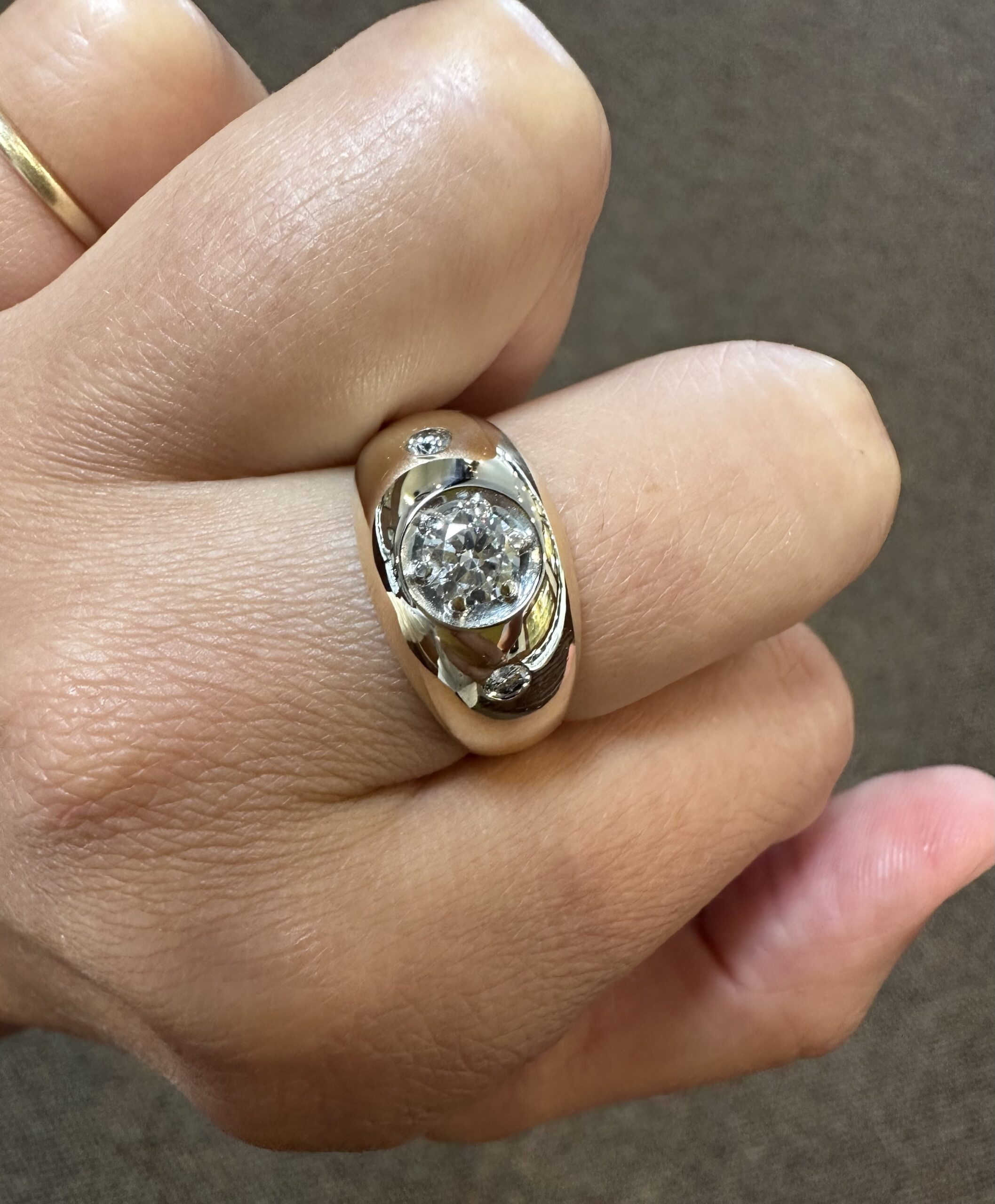 Gent’s 14k Yellow Gold .68 Cttw Round Brilliant Cut Diamond “Gypsy” Style Ring - Image 27