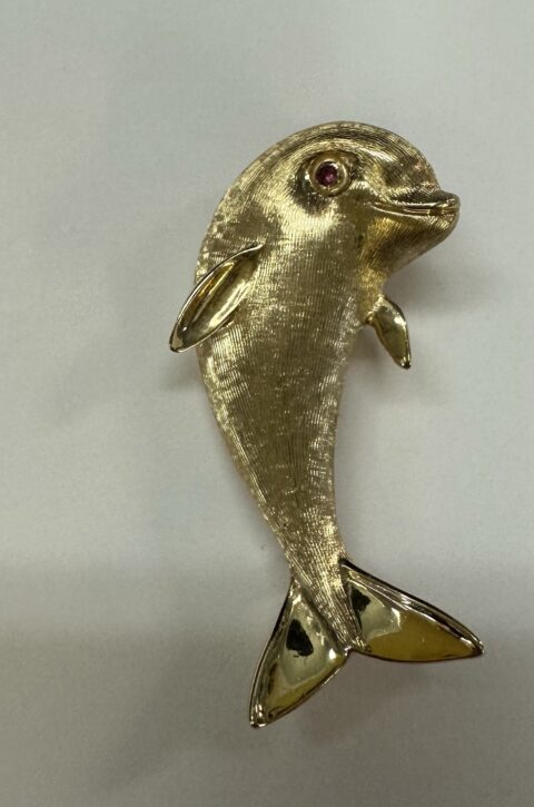 Vintage 14k Yellow Gold Dolphin Brooch