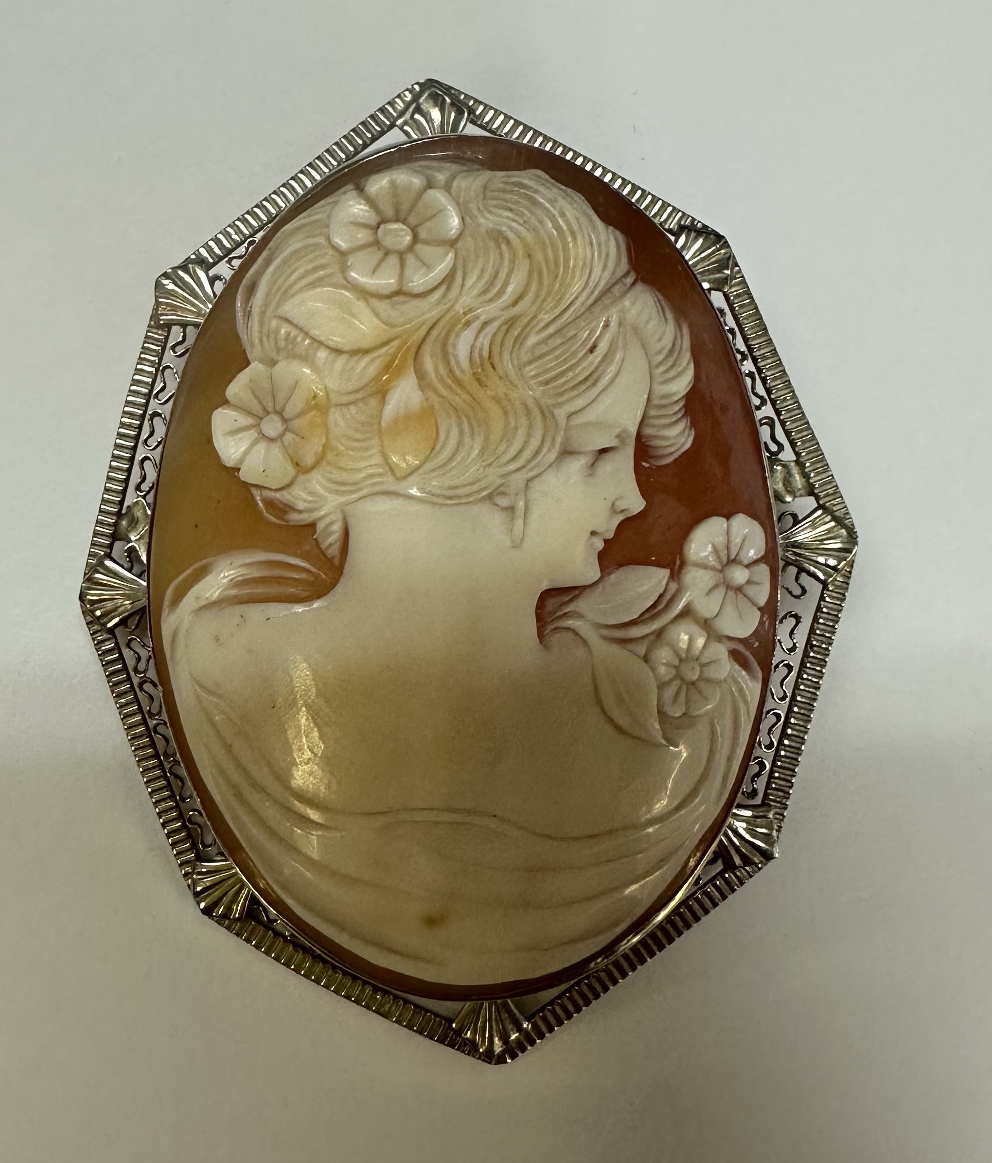 Vintage 14k White Gold Filigree Cameo Brooch - Image 19