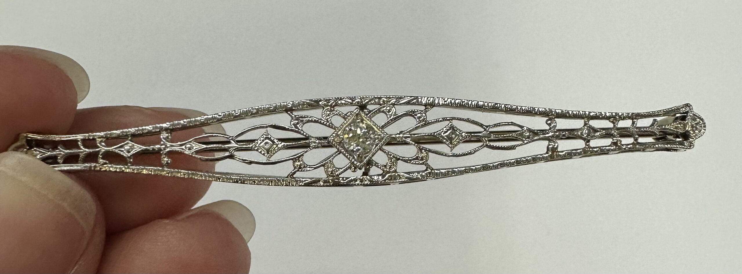 Vintage 14k White Gold Filigree Bar Pin With Diamond Accent - Image 12