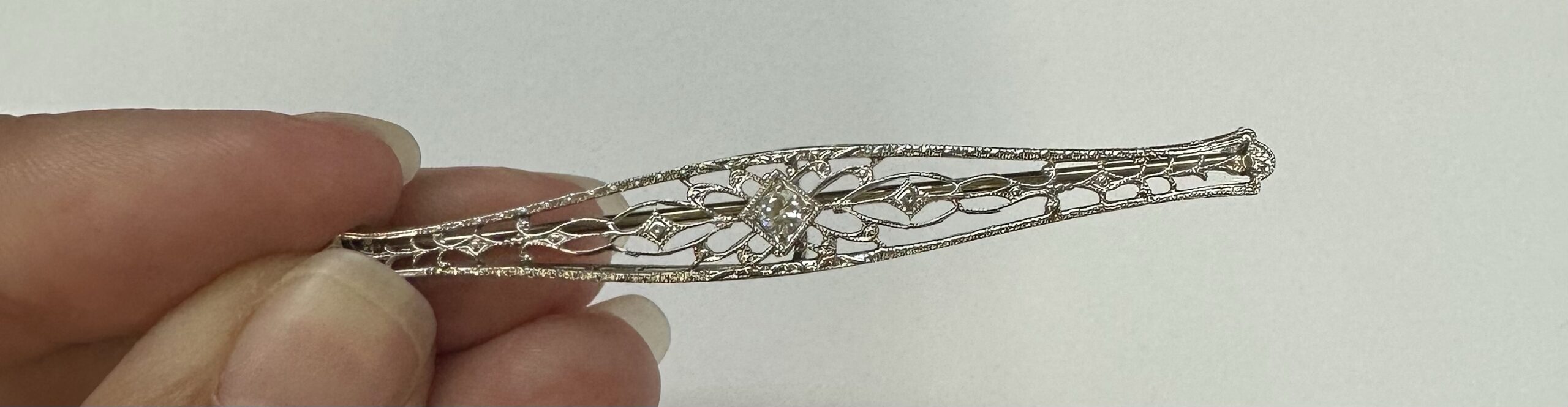 Vintage 14k White Gold Filigree Bar Pin With Diamond Accent - Image 6