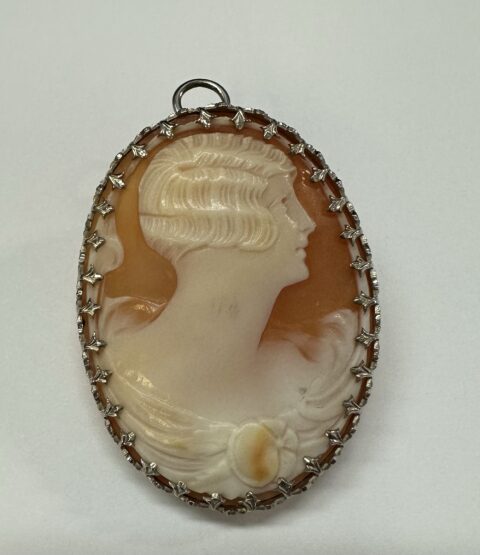 Vintage 14k White Gold Carved Shell Cameo Brooch