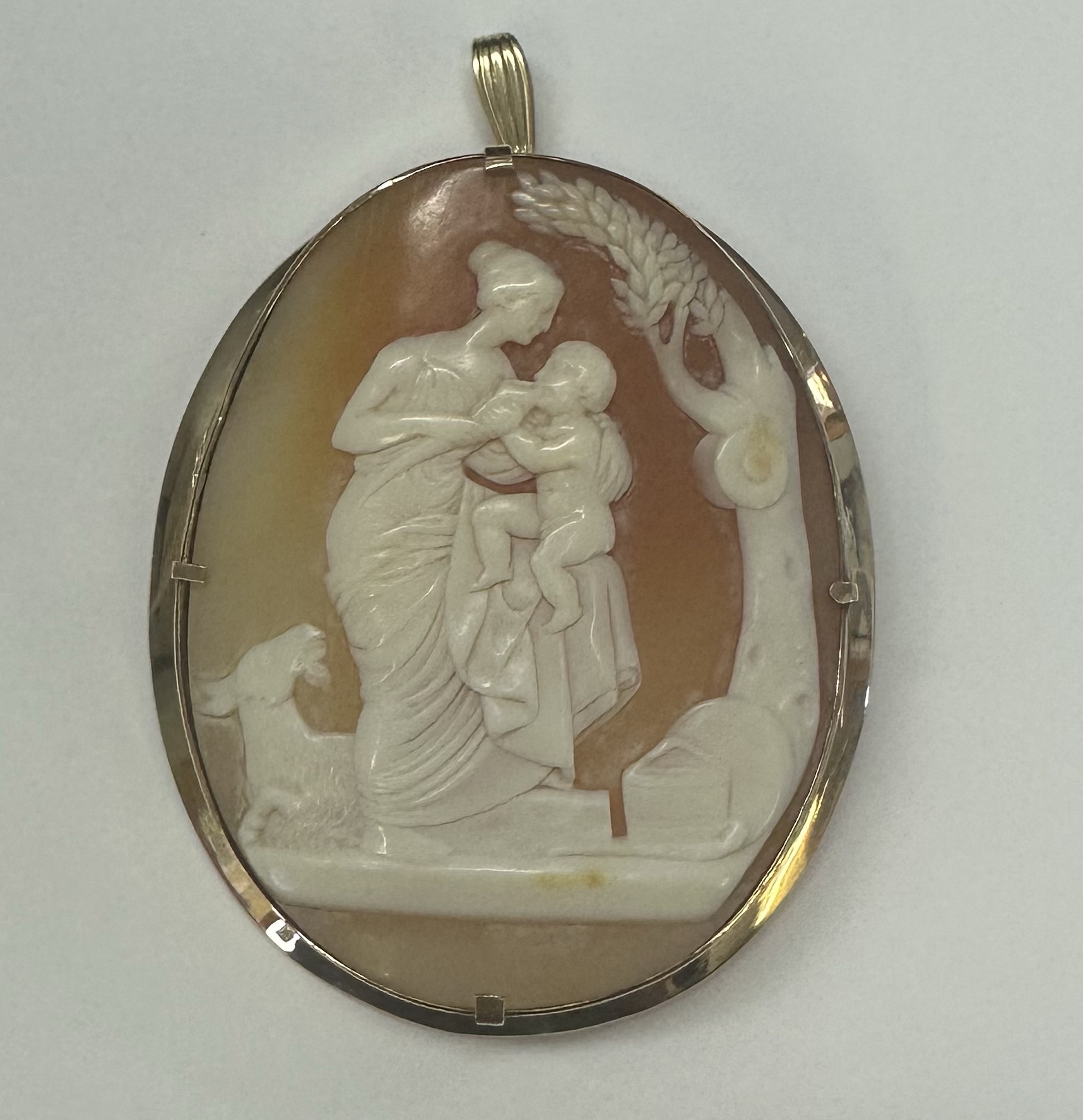 Large Vintage 14k Yellow Gold Genuine Carved Shell Cameo Depicting Mother & Child Scene - Image 3