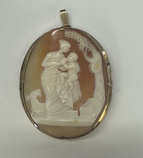 Large Vintage 14k Yellow Gold Genuine Carved Shell Cameo Depicting Mother & Child Scene