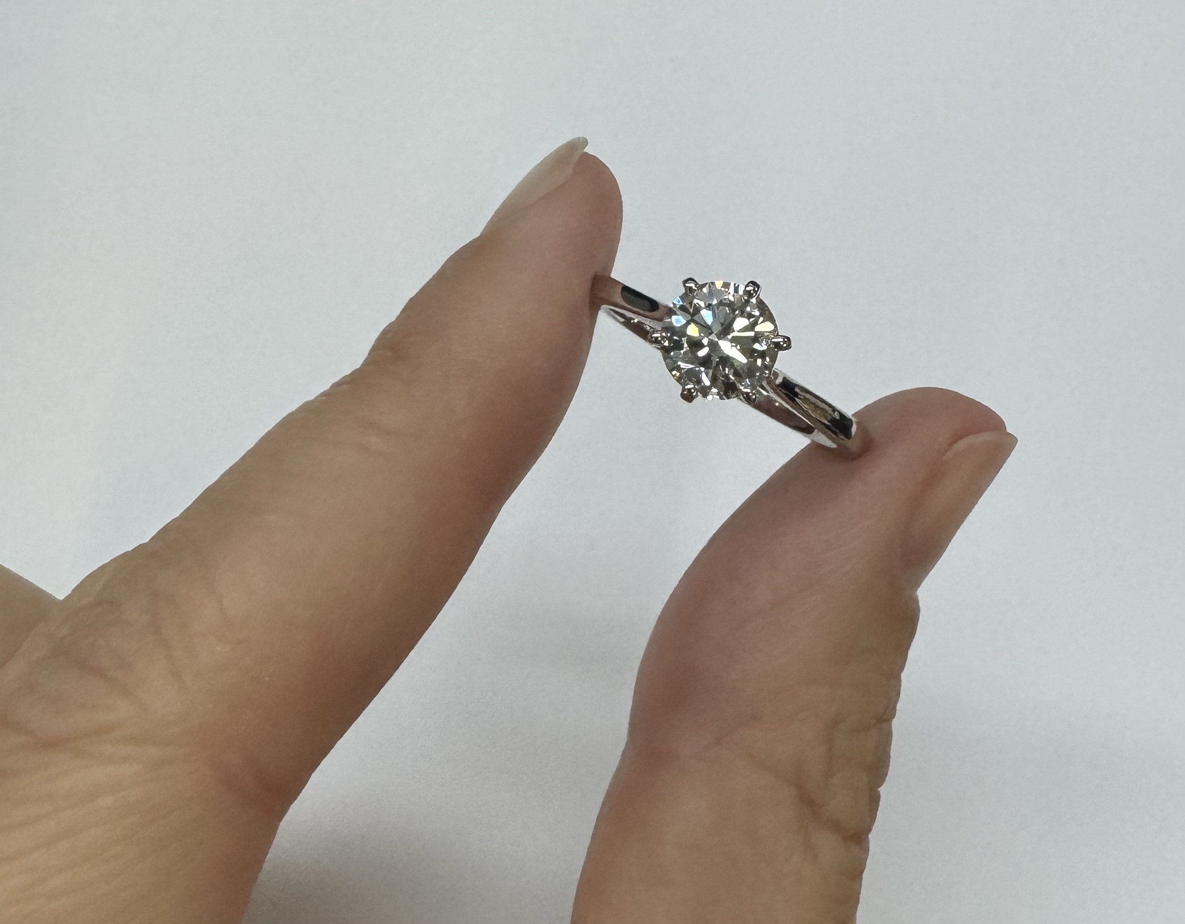 Platinum 6 Prong 1.04 Carat Lab Grown Round Brilliant Cut Diamond Engagement Ring