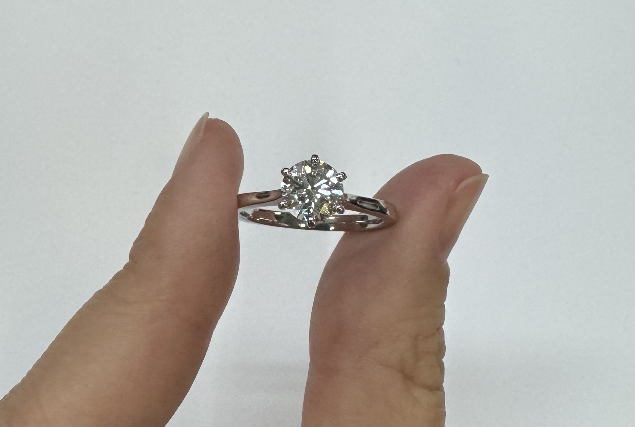 Platinum 6 Prong 1.04 Carat Lab Grown Round Brilliant Cut Diamond Engagement Ring - Image 6