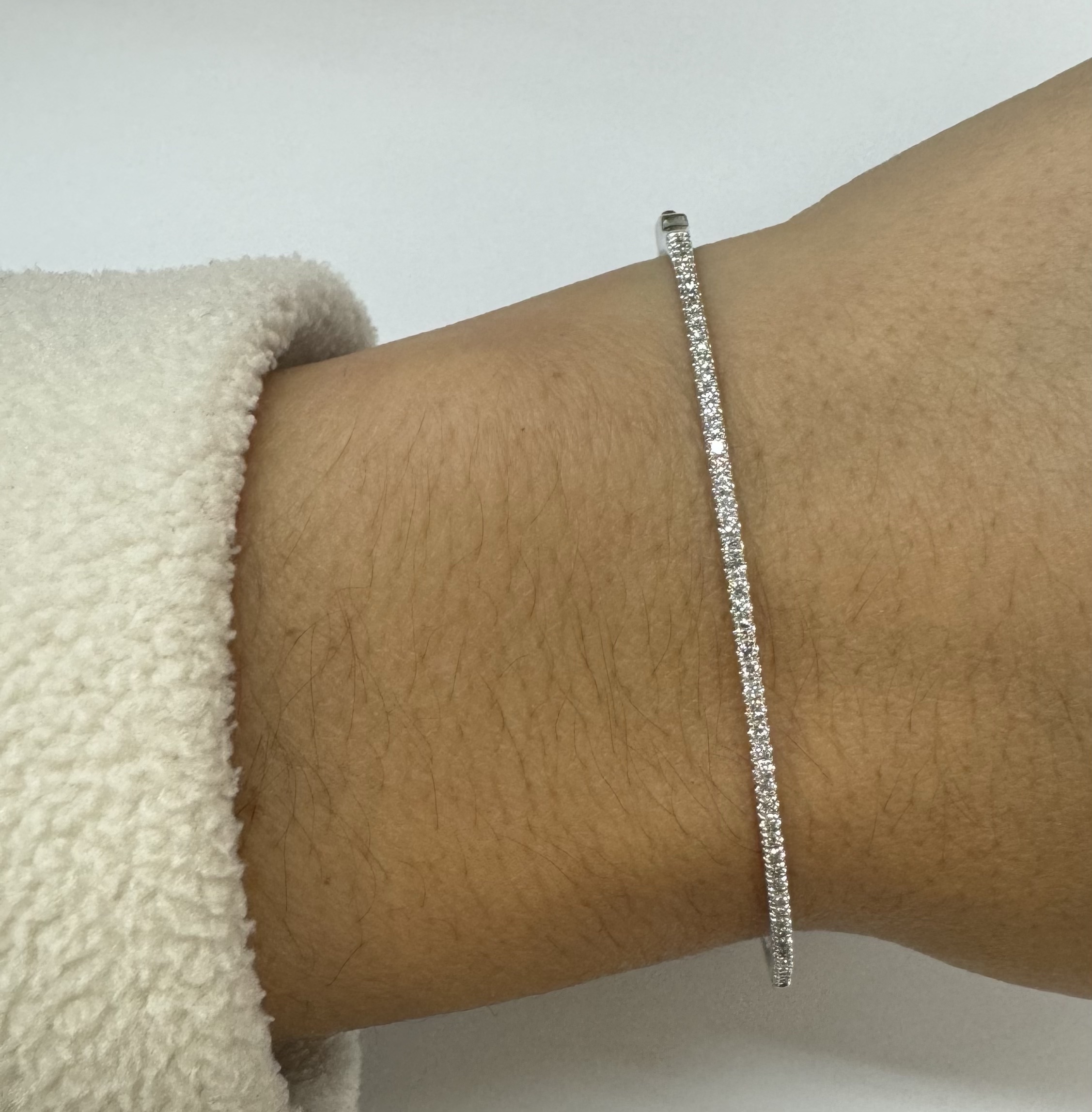 14k White Gold Genuine .39 Cttw Round Brilliant Cut Diamond Bangle Bracelet - Image 11