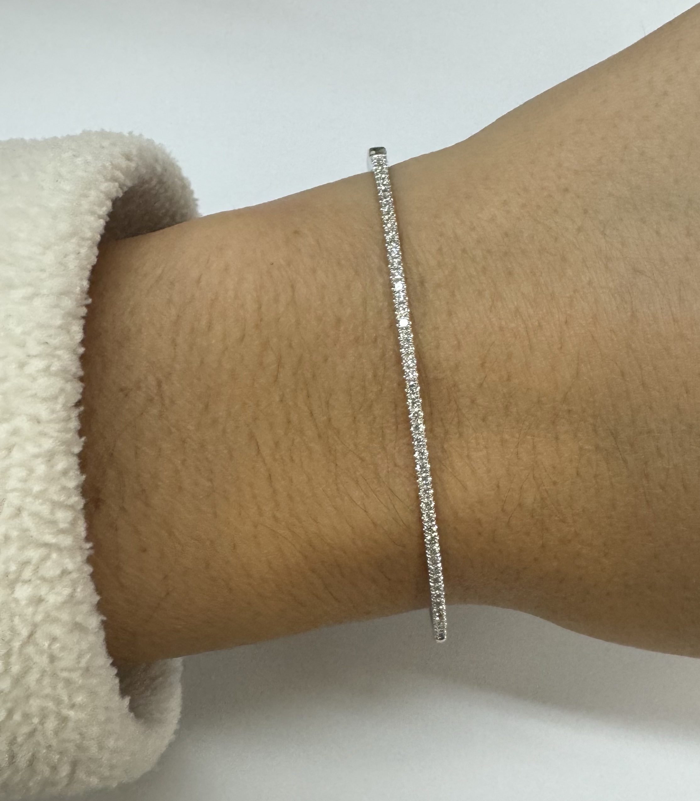 14k White Gold Genuine .39 Cttw Round Brilliant Cut Diamond Bangle Bracelet - Image 13