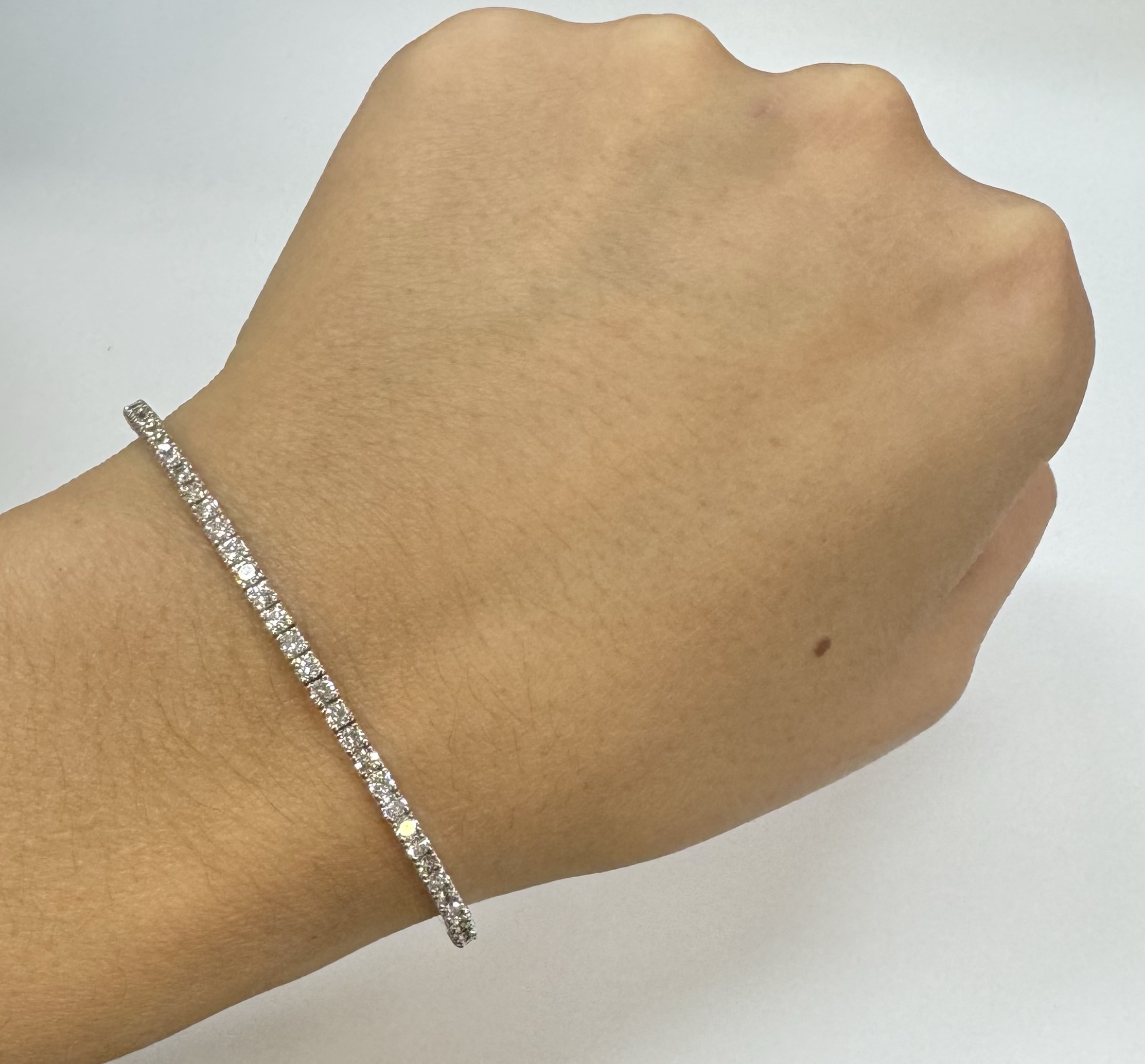 14k White Gold 1.50 Cttw Genuine Round Brilliant Cut Diamond Flexible Bangle Bracelet - Image 23