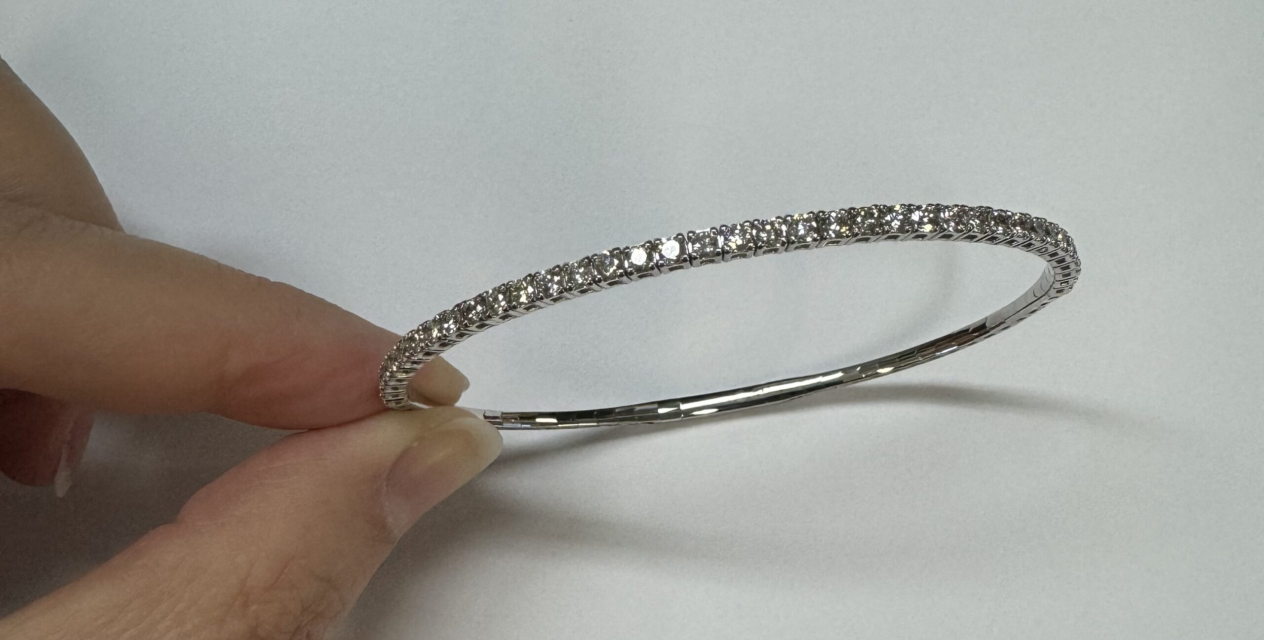 14k White Gold 1.50 Cttw Genuine Round Brilliant Cut Diamond Flexible Bangle Bracelet - Image 19