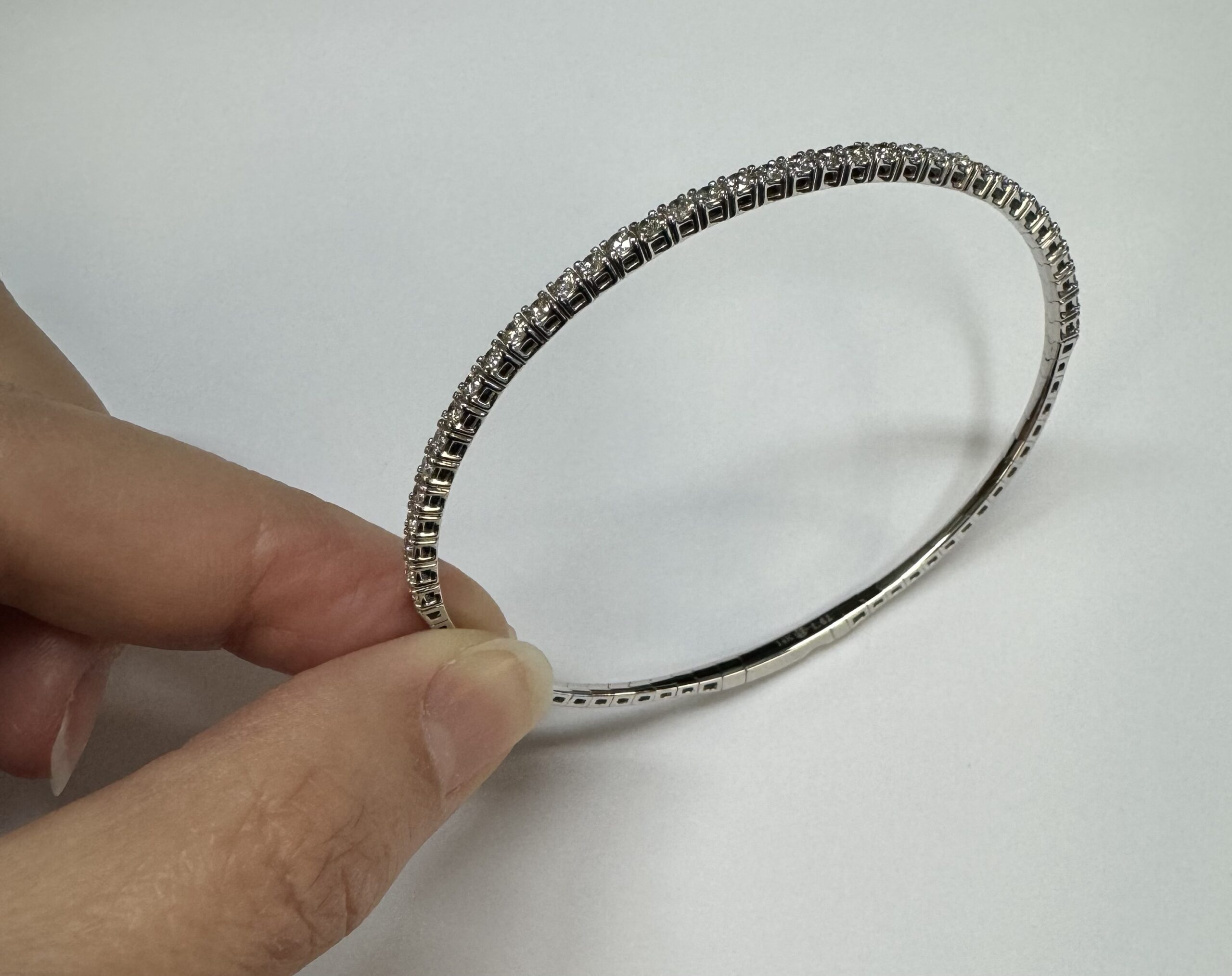 14k White Gold 1.50 Cttw Genuine Round Brilliant Cut Diamond Flexible Bangle Bracelet - Image 16