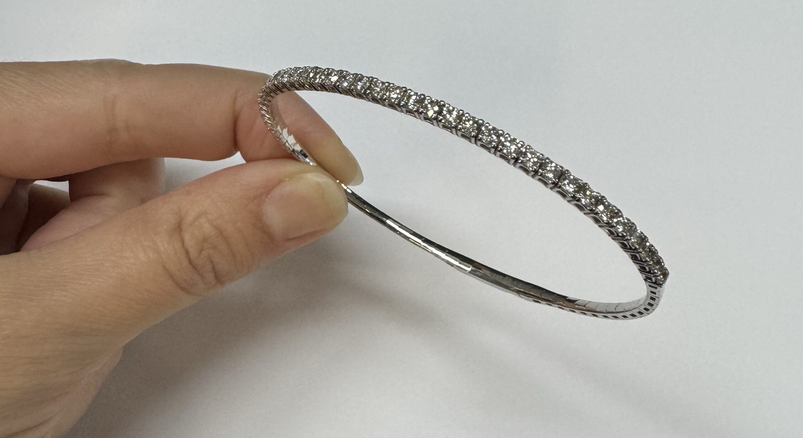 14k White Gold 1.50 Cttw Genuine Round Brilliant Cut Diamond Flexible Bangle Bracelet - Image 12