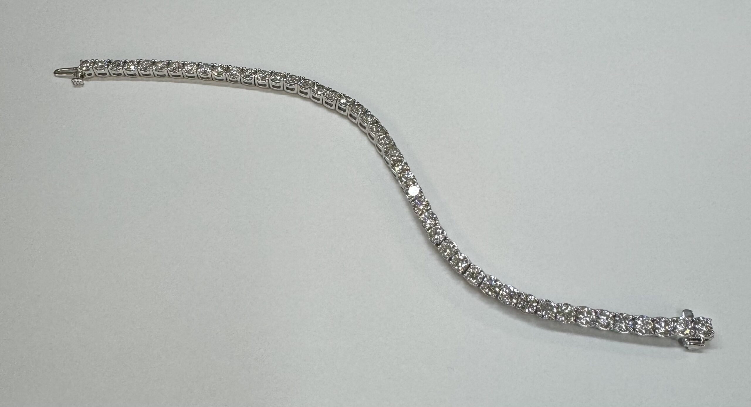 14k White Gold 8.94 Cttw Round Brilliant Cut Diamond Tennis Bracelet - Image 35
