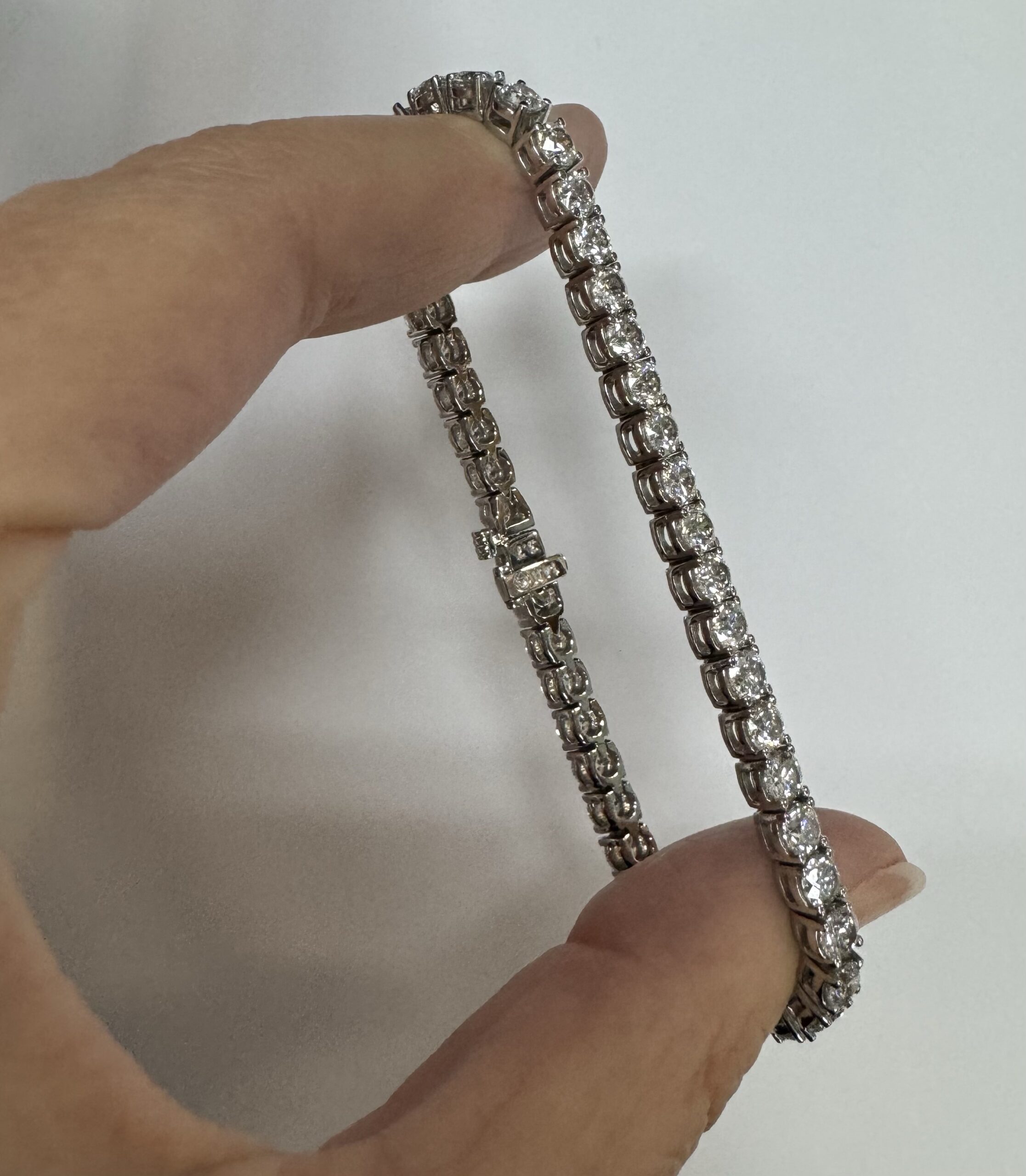 14k White Gold 8.94 Cttw Round Brilliant Cut Diamond Tennis Bracelet - Image 22