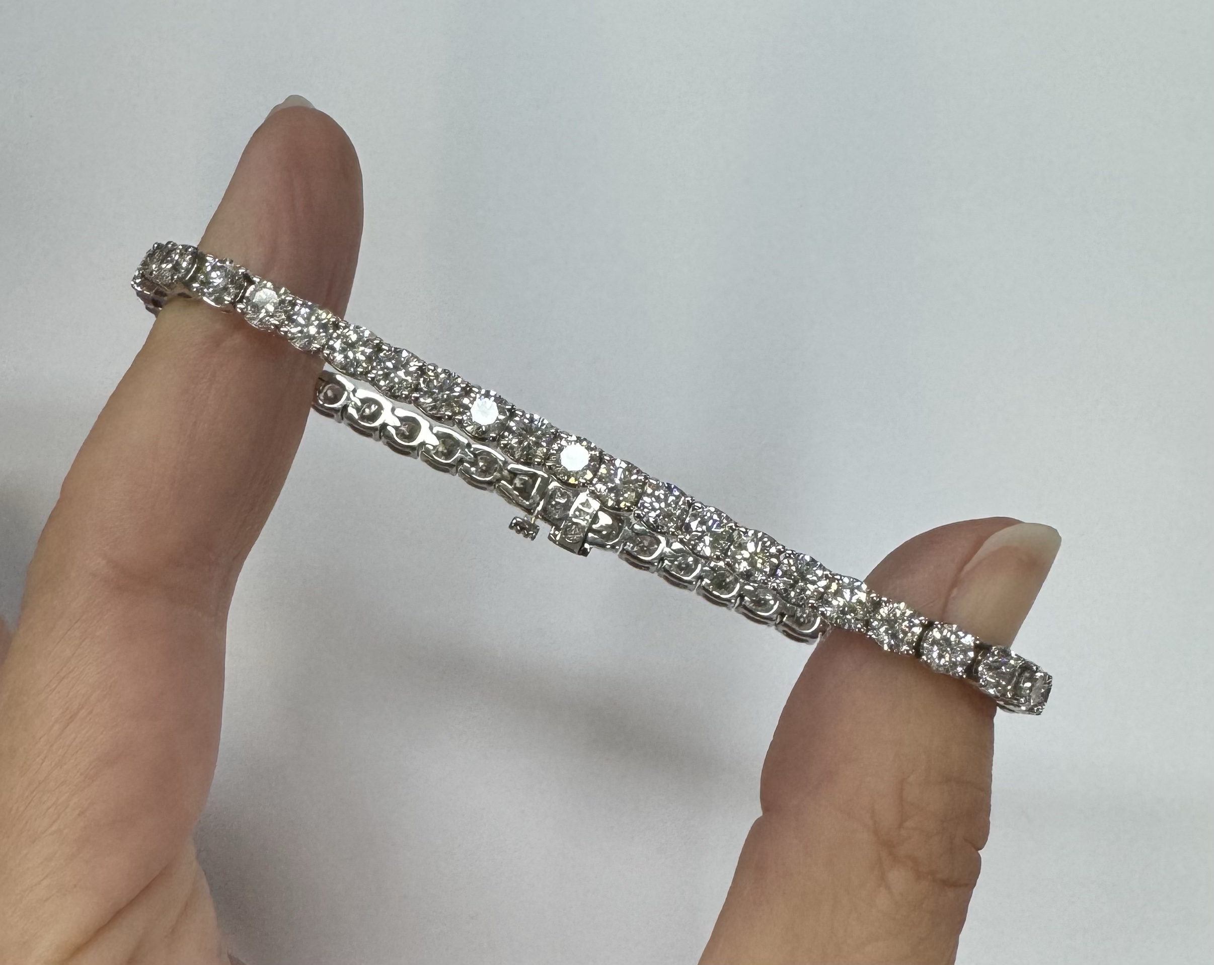 14k White Gold 8.94 Cttw Round Brilliant Cut Diamond Tennis Bracelet - Image 20