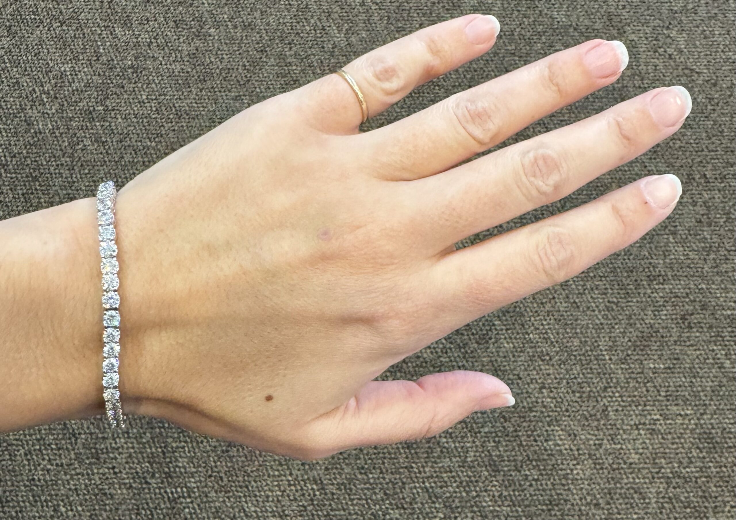 14k White Gold 8.94 Cttw Round Brilliant Cut Diamond Tennis Bracelet - Image 12