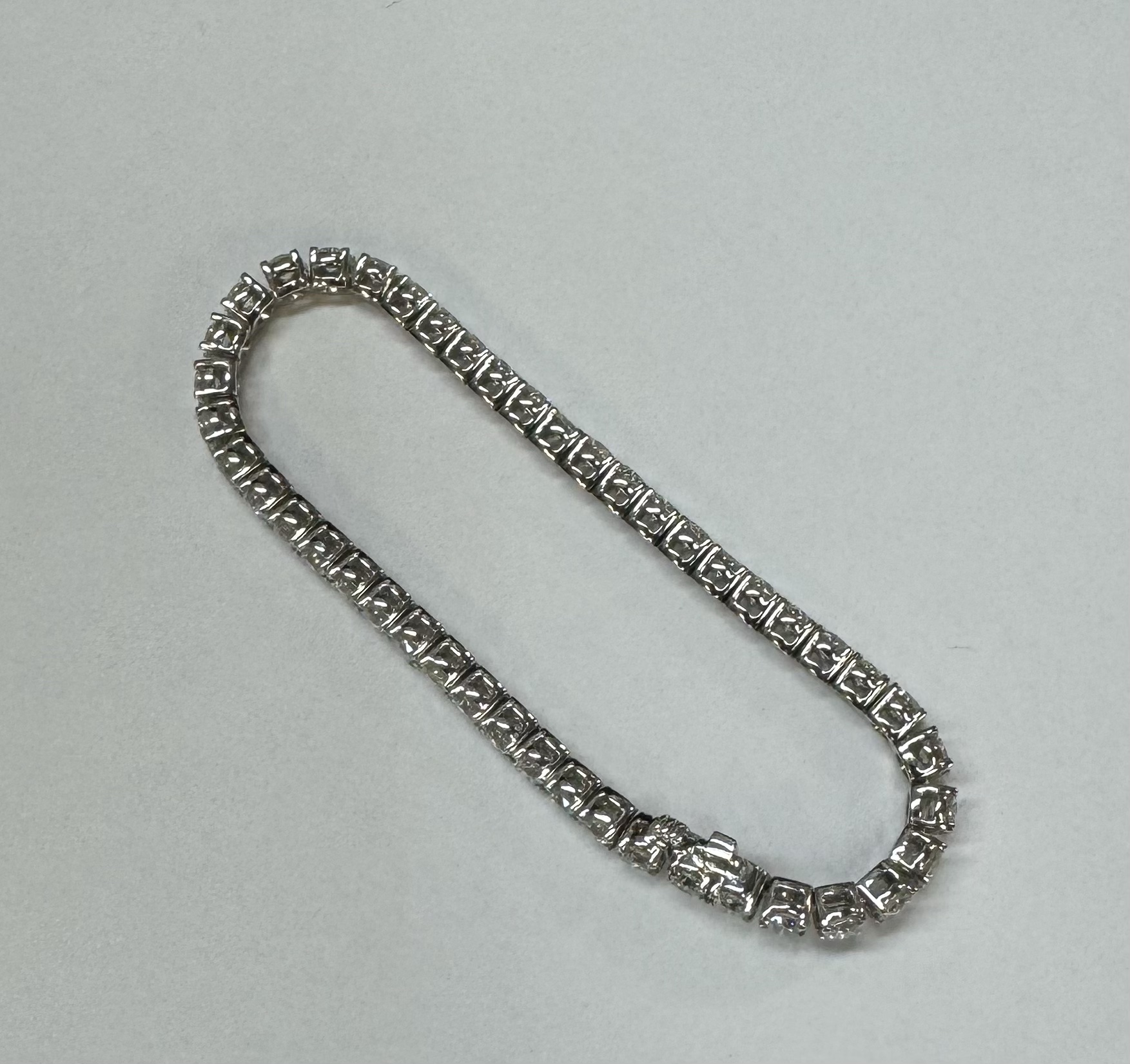 14k White Gold 8.94 Cttw Round Brilliant Cut Diamond Tennis Bracelet - Image 45