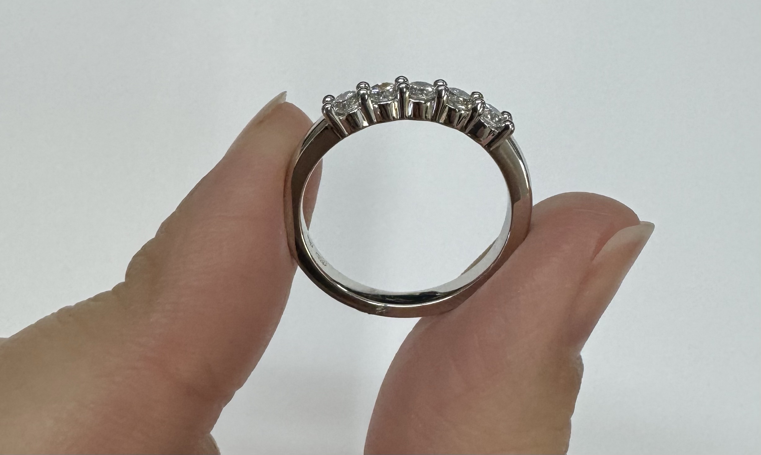 Platinum 5 Stone Shared Prong Genuine .43 Cttw Diamond Band - Image 17