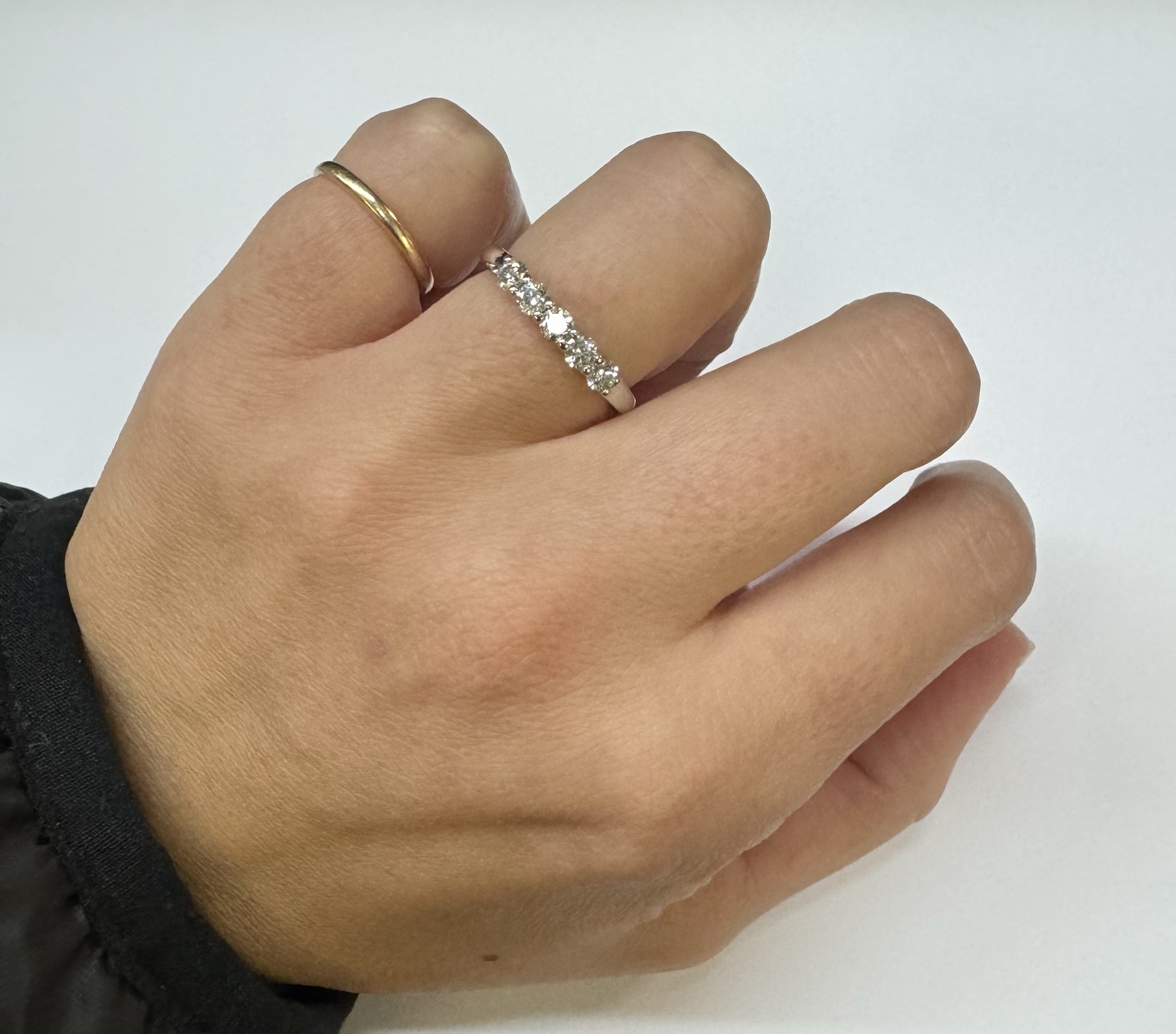 14k White Gold 5 Stone Shared Prong Genuine .53 Cttw Diamond Band - Image 10