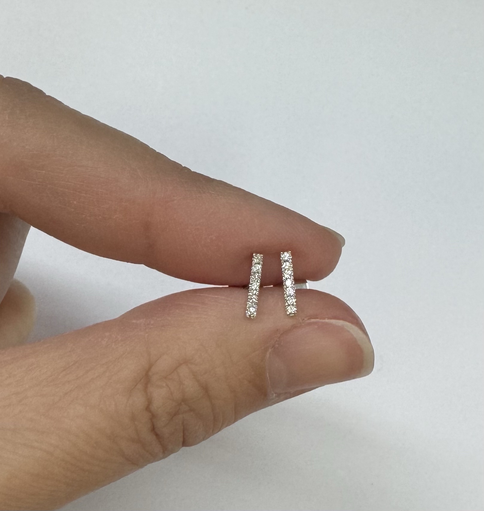 14k White Gold Genuine Round Brilliant Cut Diamond Bar Stud Earrings