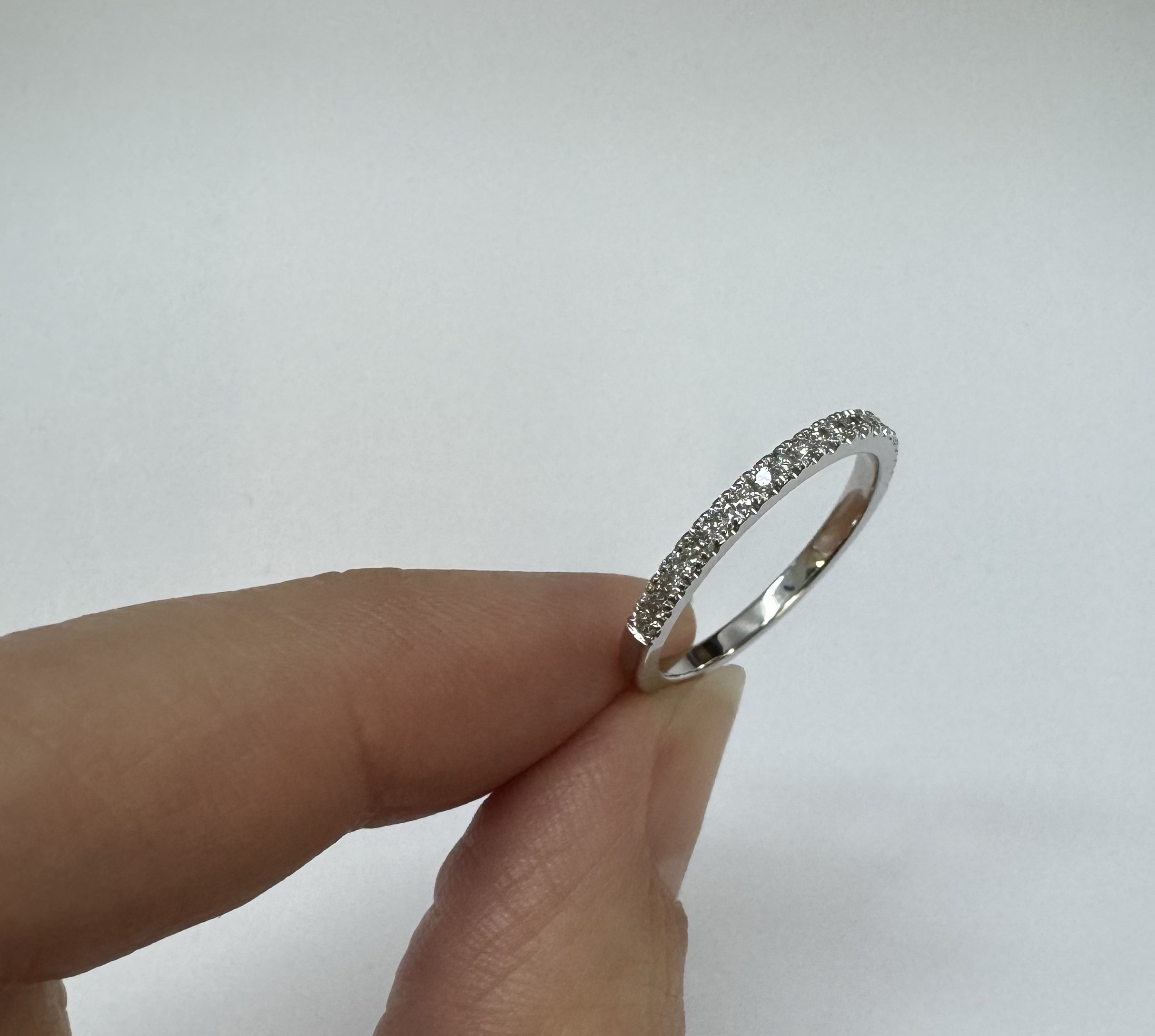 14k White Gold 21 Stone .23 Cttw Round Brilliant Cut Diamond Band - Image 5
