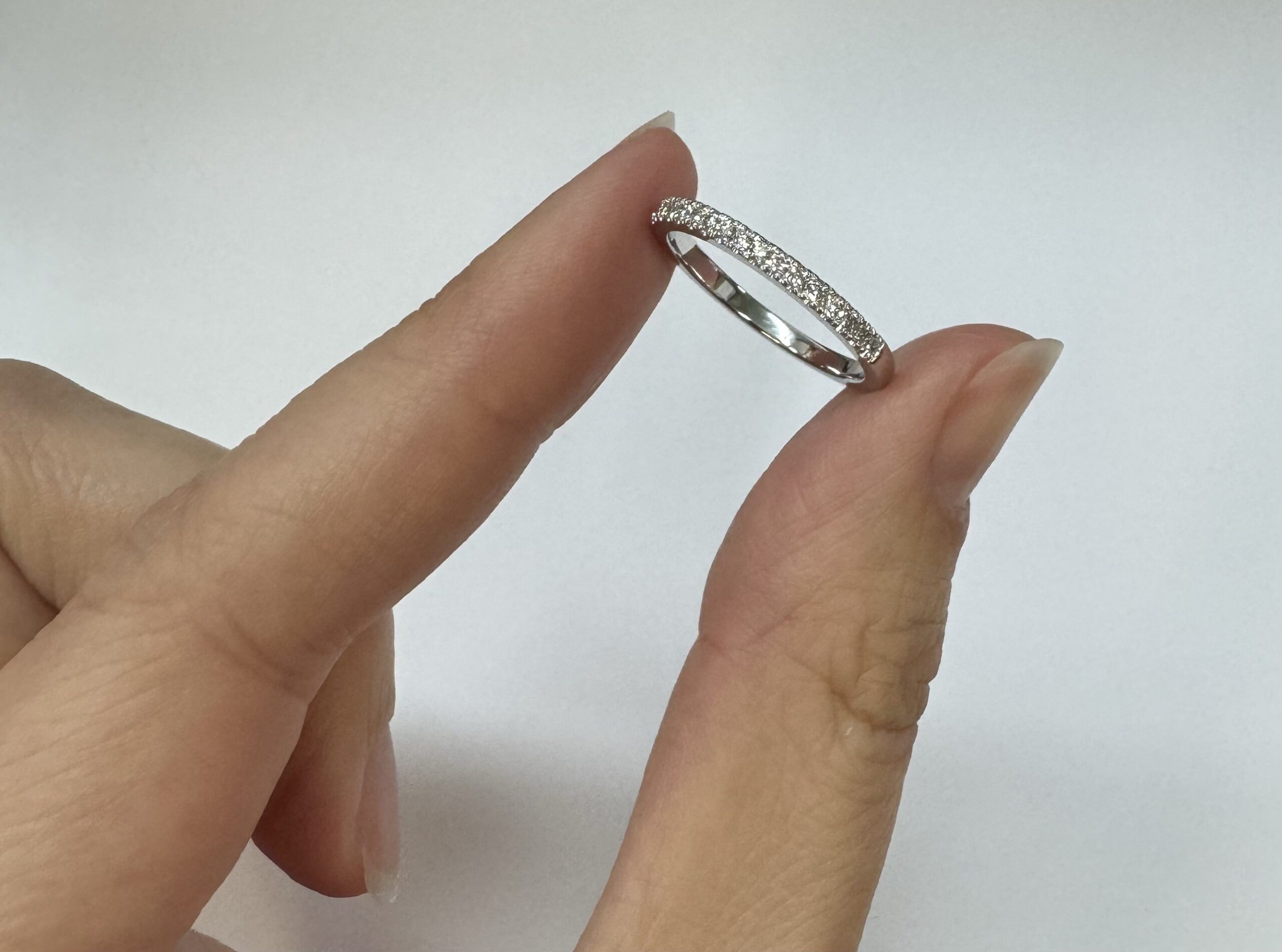 14k White Gold 21 Stone .23 Cttw Round Brilliant Cut Diamond Band - Image 8