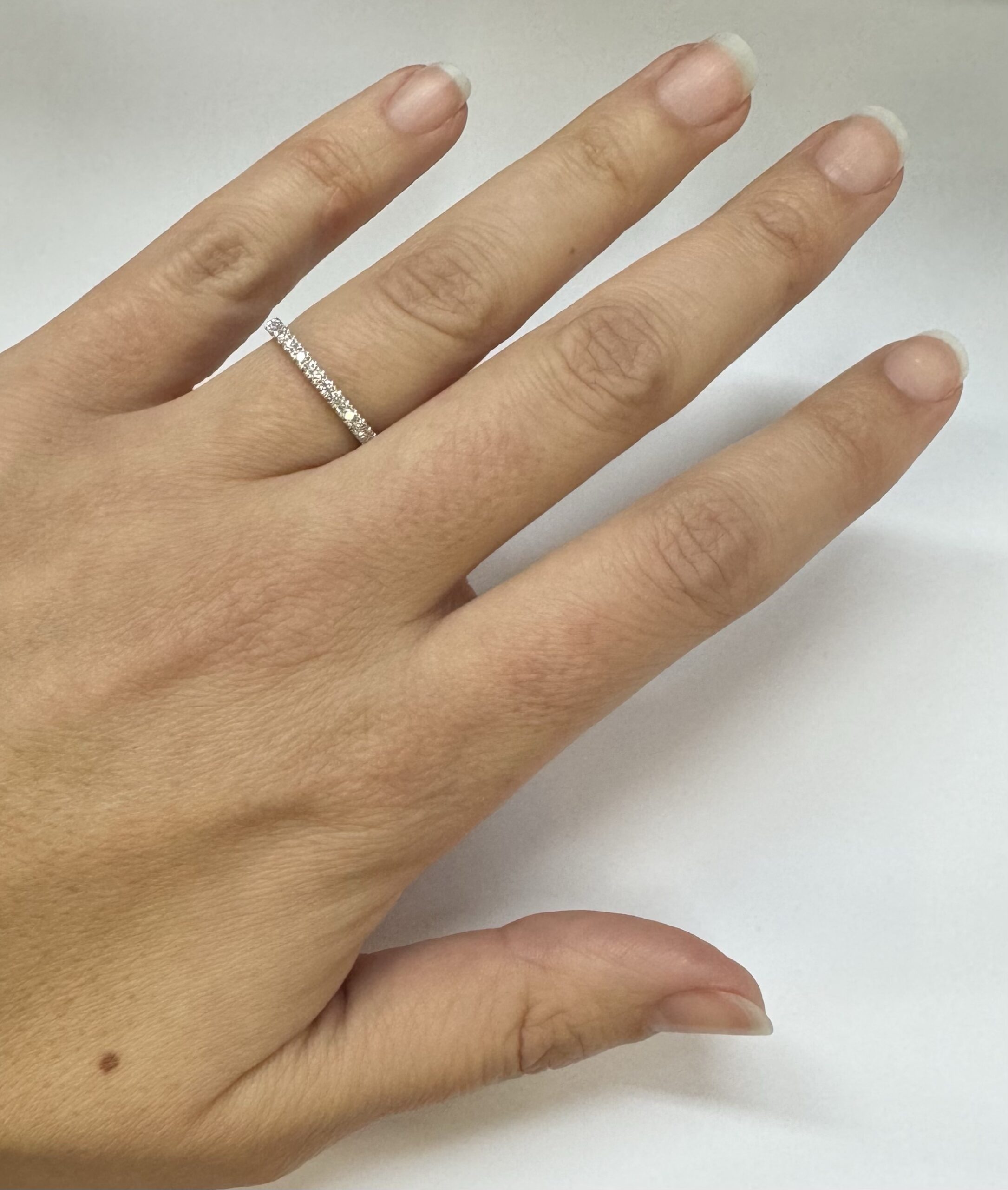 14k White Gold 21 Stone .23 Cttw Round Brilliant Cut Diamond Band - Image 18