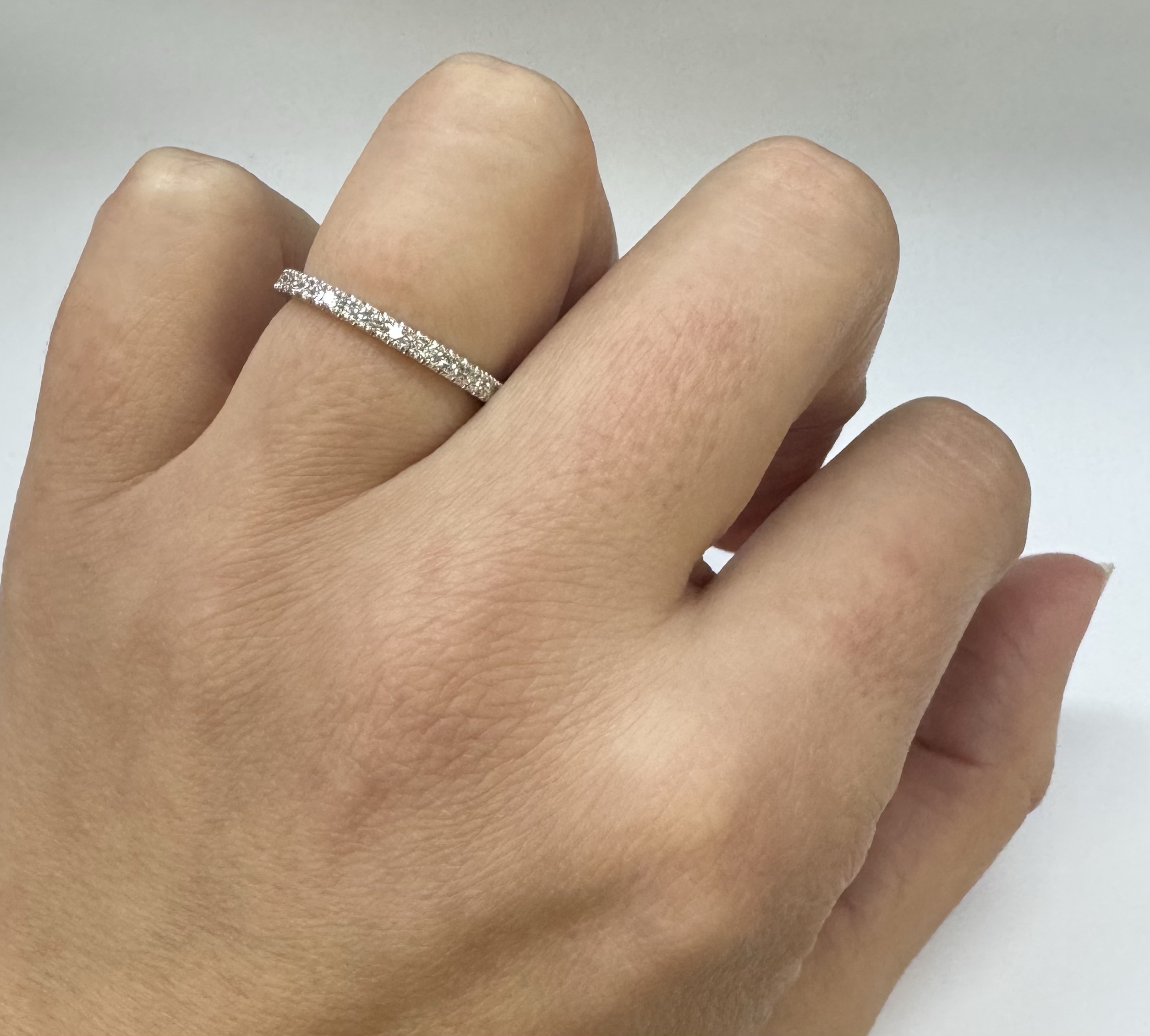 14k White Gold 21 Stone .23 Cttw Round Brilliant Cut Diamond Band - Image 24