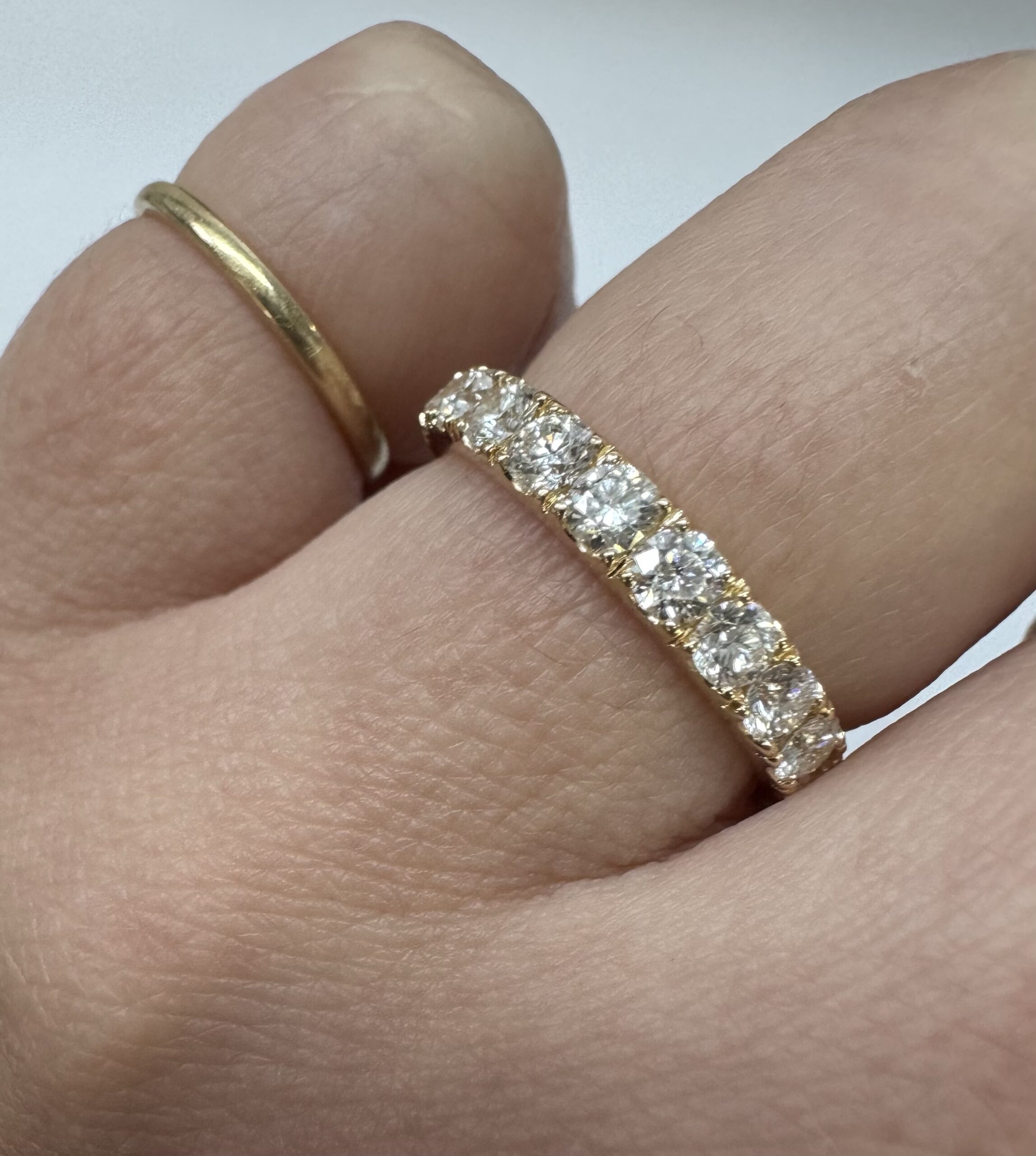 14k Yellow Gold Genuine 11 Stone Low-Profile 1.00 Cttw Round Brilliant Cut Diamond Band - Image 11
