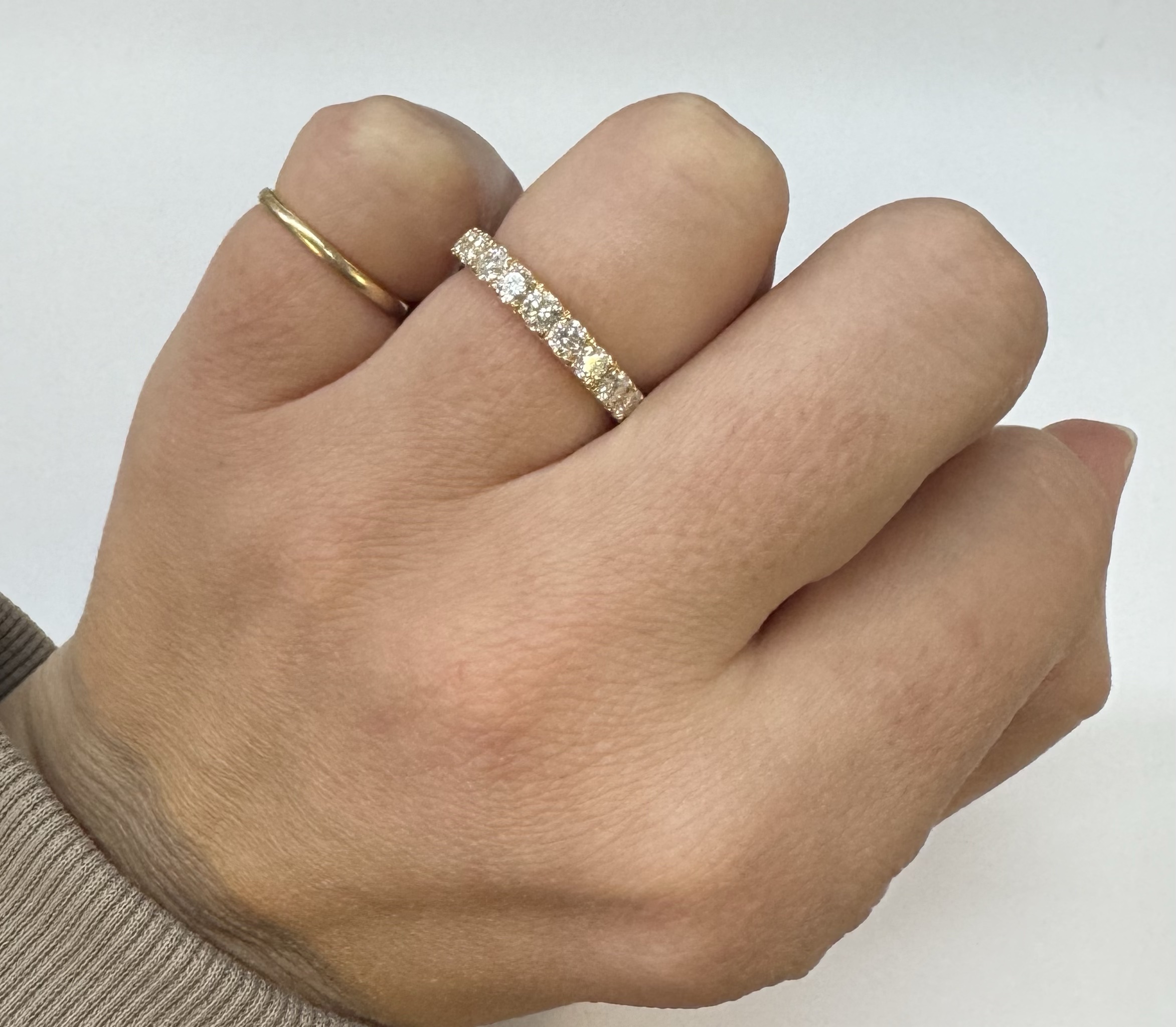 14k Yellow Gold Genuine 11 Stone Low-Profile 1.00 Cttw Round Brilliant Cut Diamond Band - Image 13