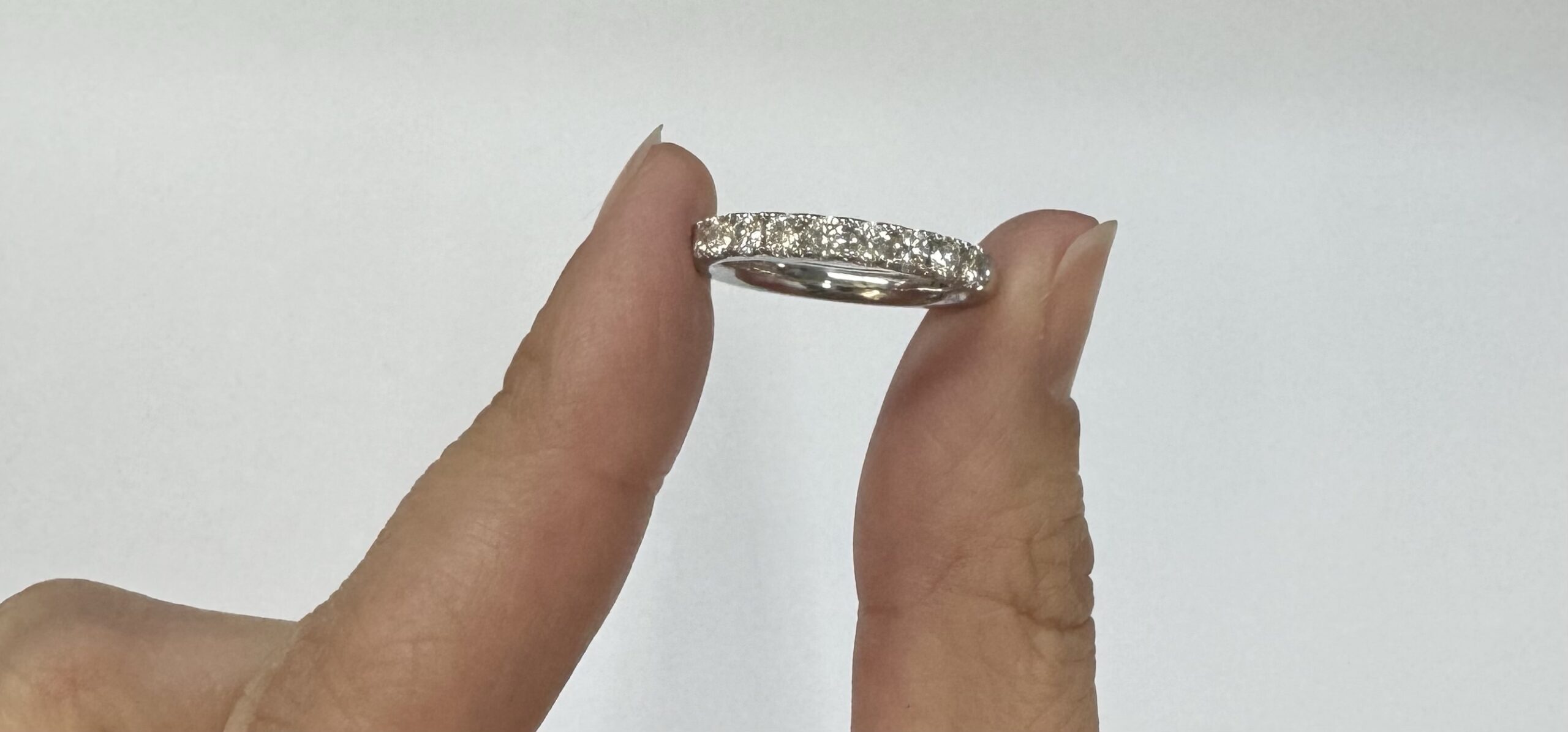 14k White Gold 11 Stone Low-Profile 1.00 Cttw Round Brilliant Cut Diamond Wedding Band - Image 36