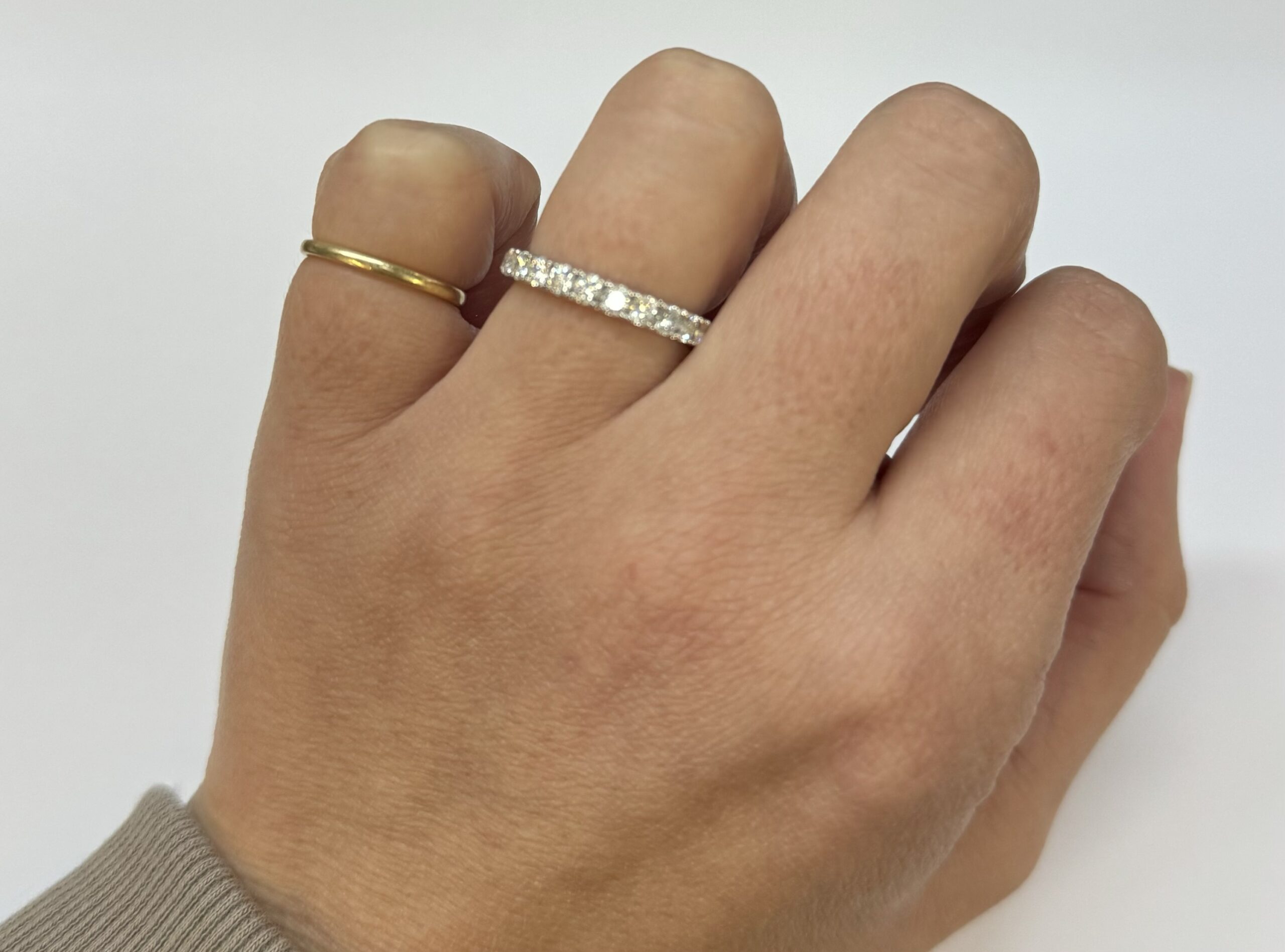 14k White Gold 11 Stone Low-Profile 1.00 Cttw Round Brilliant Cut Diamond Wedding Band - Image 20