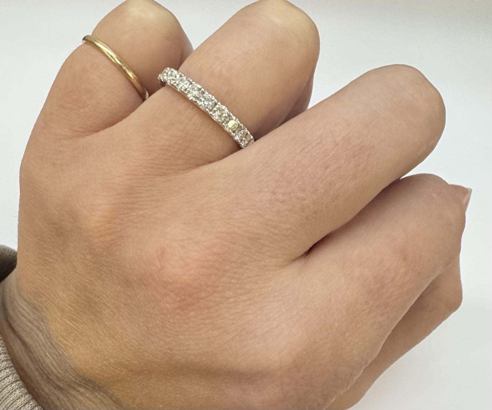 14k White Gold 11 Stone Low-Profile 1.00 Cttw Round Brilliant Cut Diamond Wedding Band - Image 19