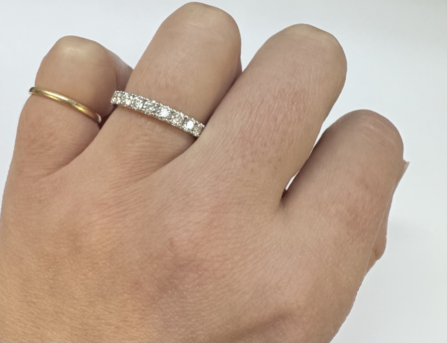 14k White Gold 11 Stone Low-Profile 1.00 Cttw Round Brilliant Cut Diamond Wedding Band - Image 15